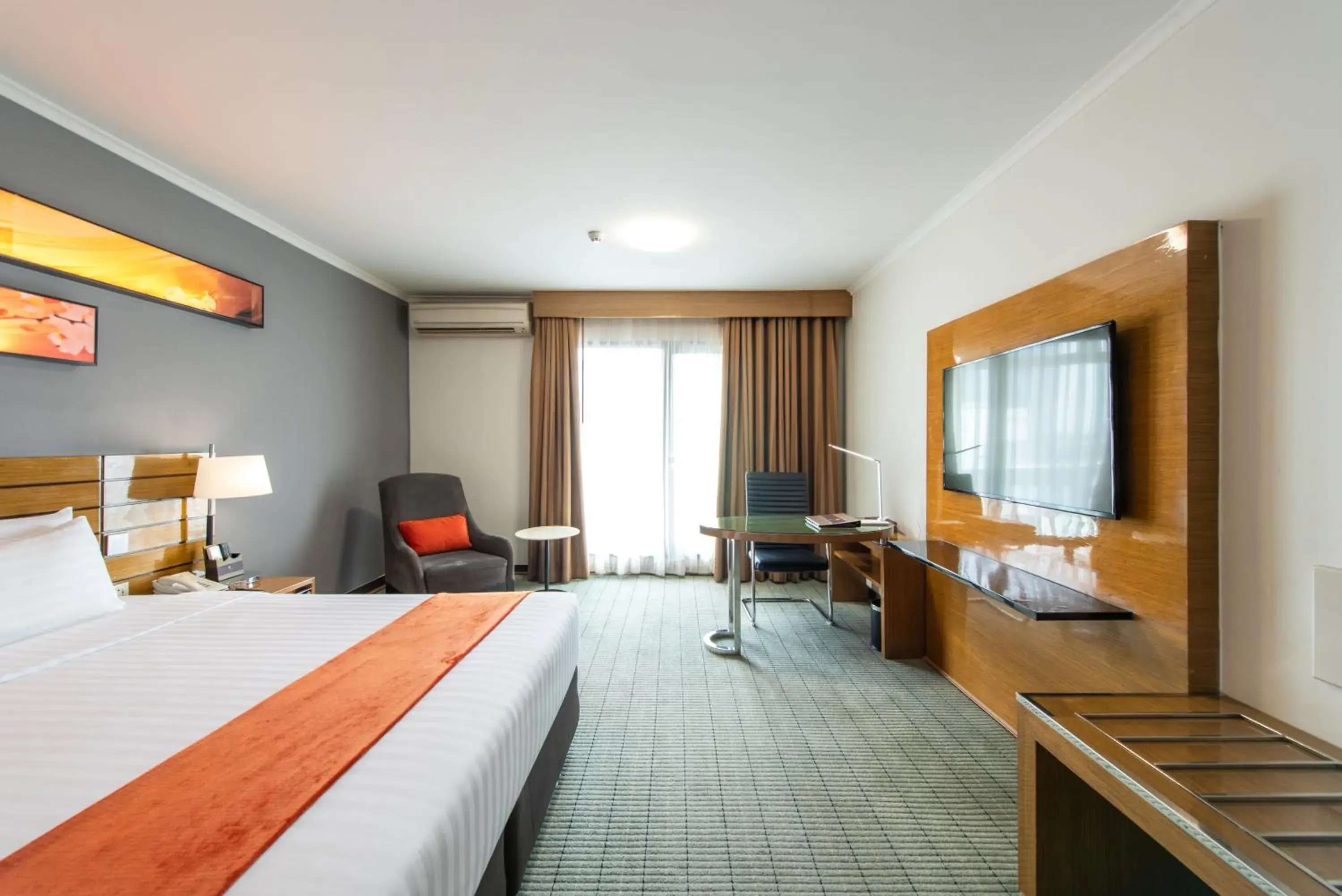 Bed in Maple Hotel Bed in Maple Hotel