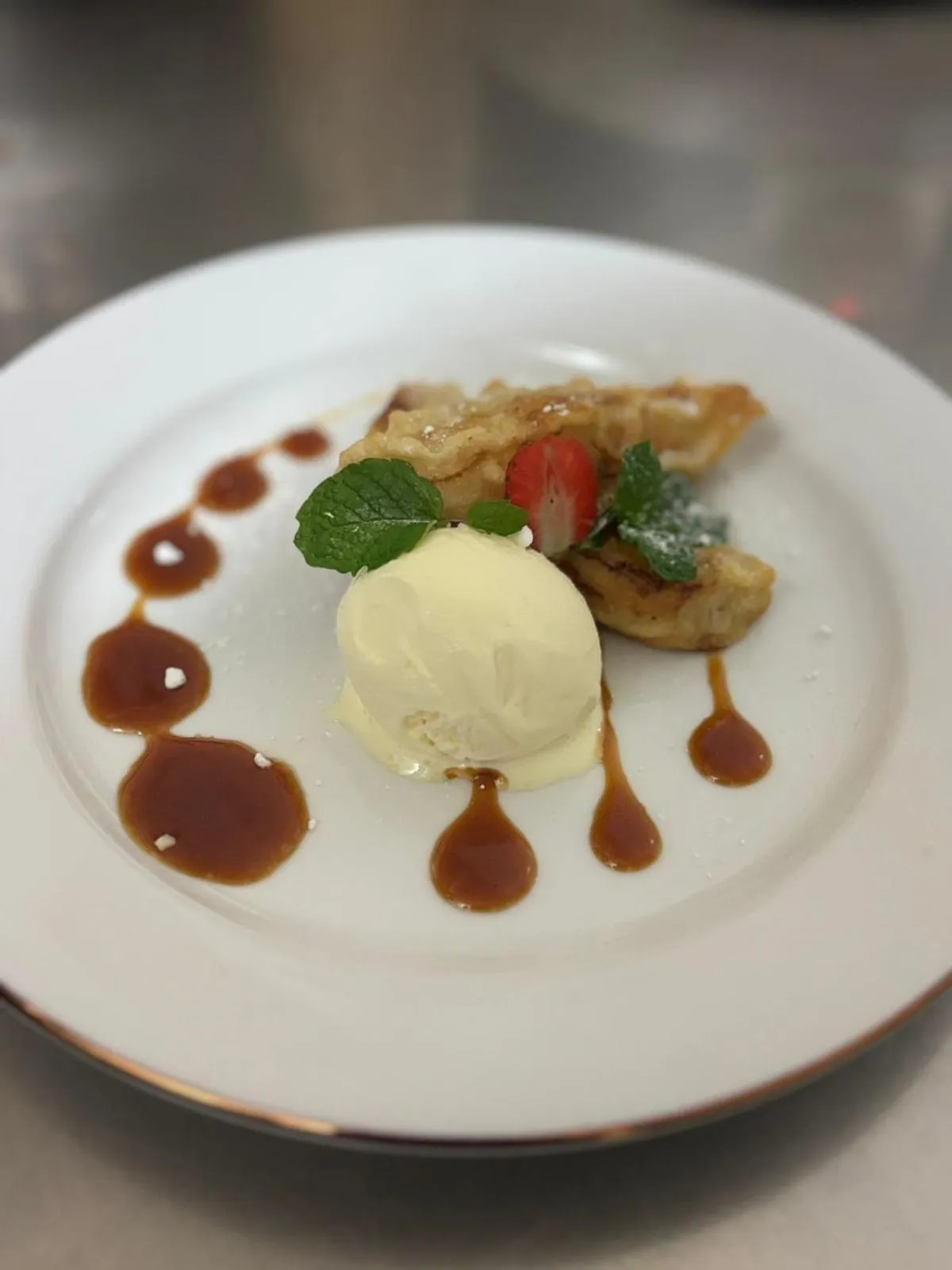 Restaurant/places to eat in The Hamsa