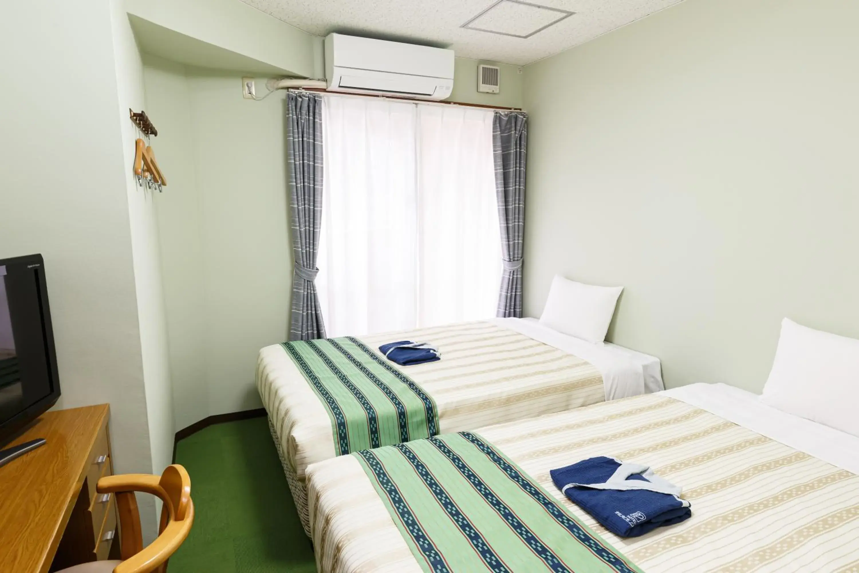Twin Room - single occupancy in Peace Land Kume Twin Room - single occupancy in Peace Land Kume