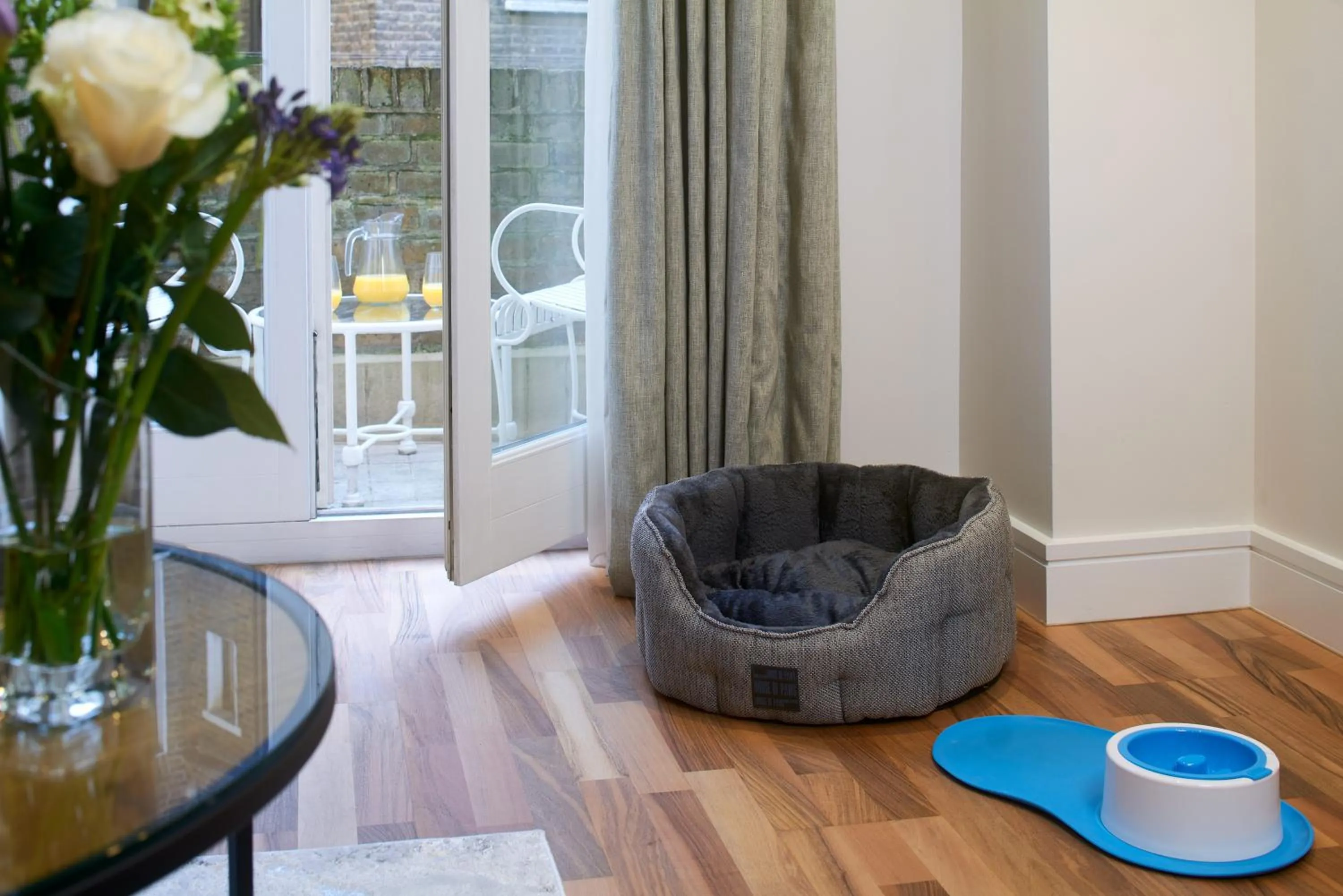 Balcony/Terrace in Cheval Harrington Court at South Kensington