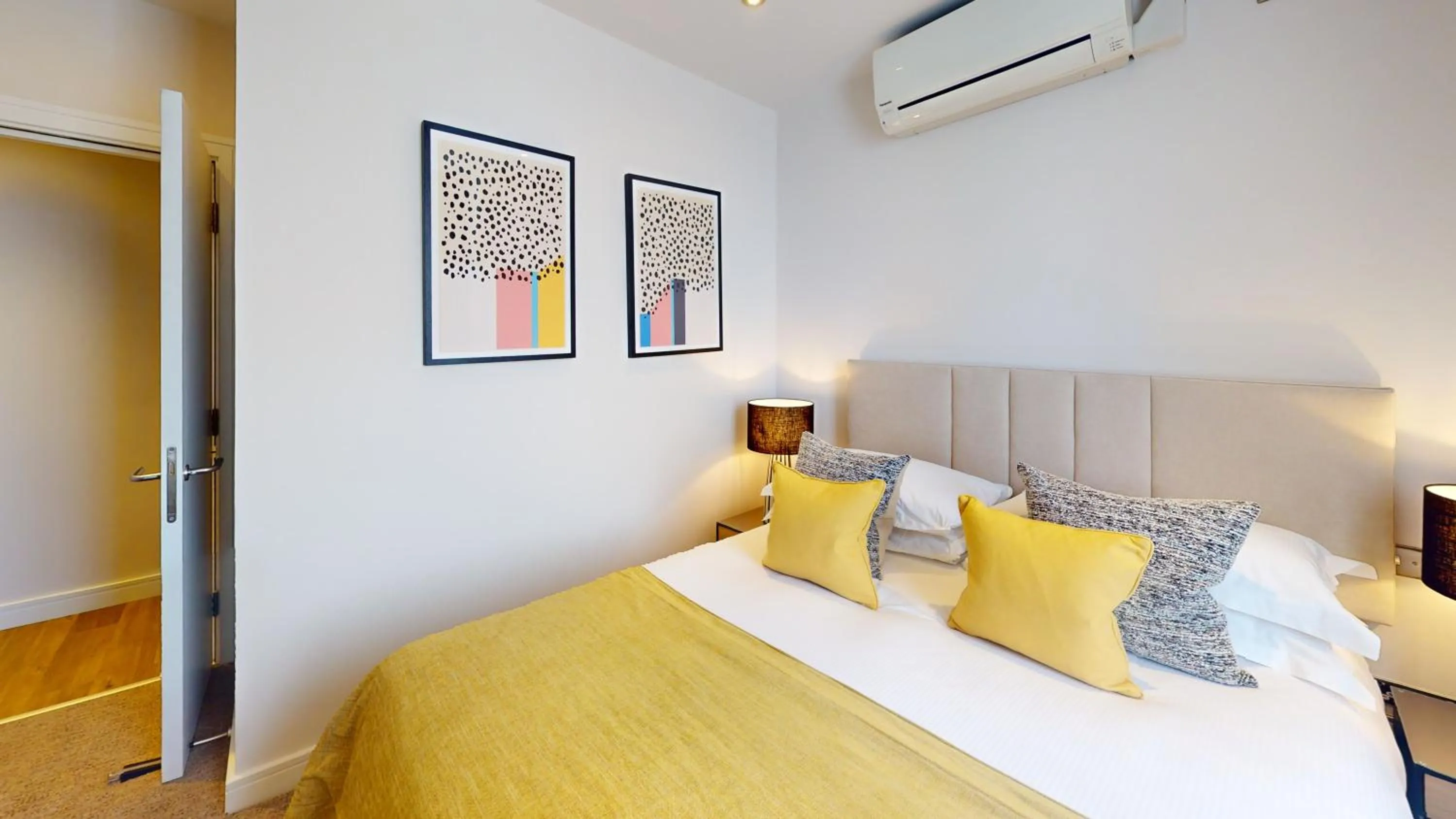 Bed in Cheval Harrington Court at South Kensington