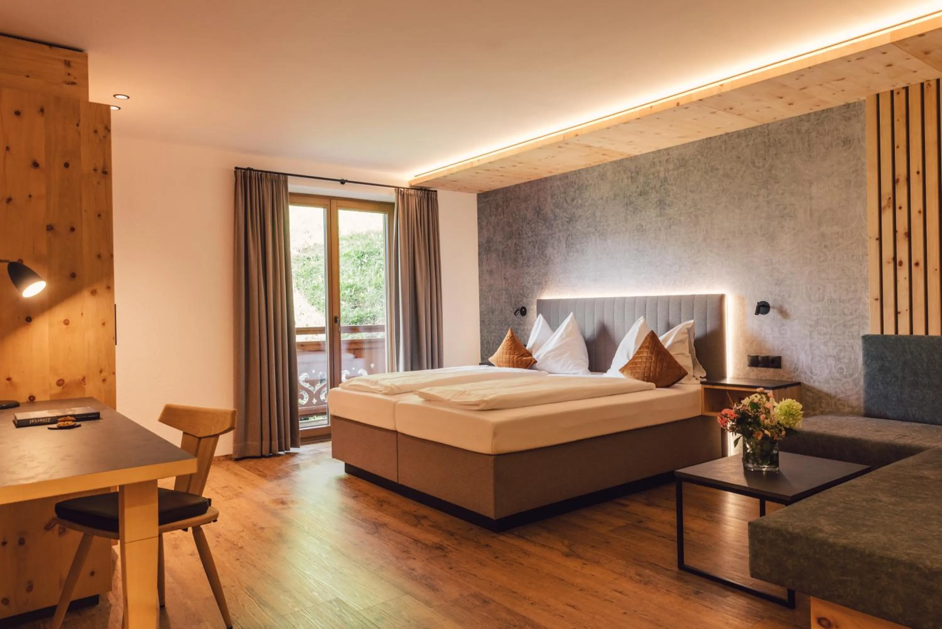 Photo of the whole room, Bed in Hotel - Gasthof Märzenklamm
