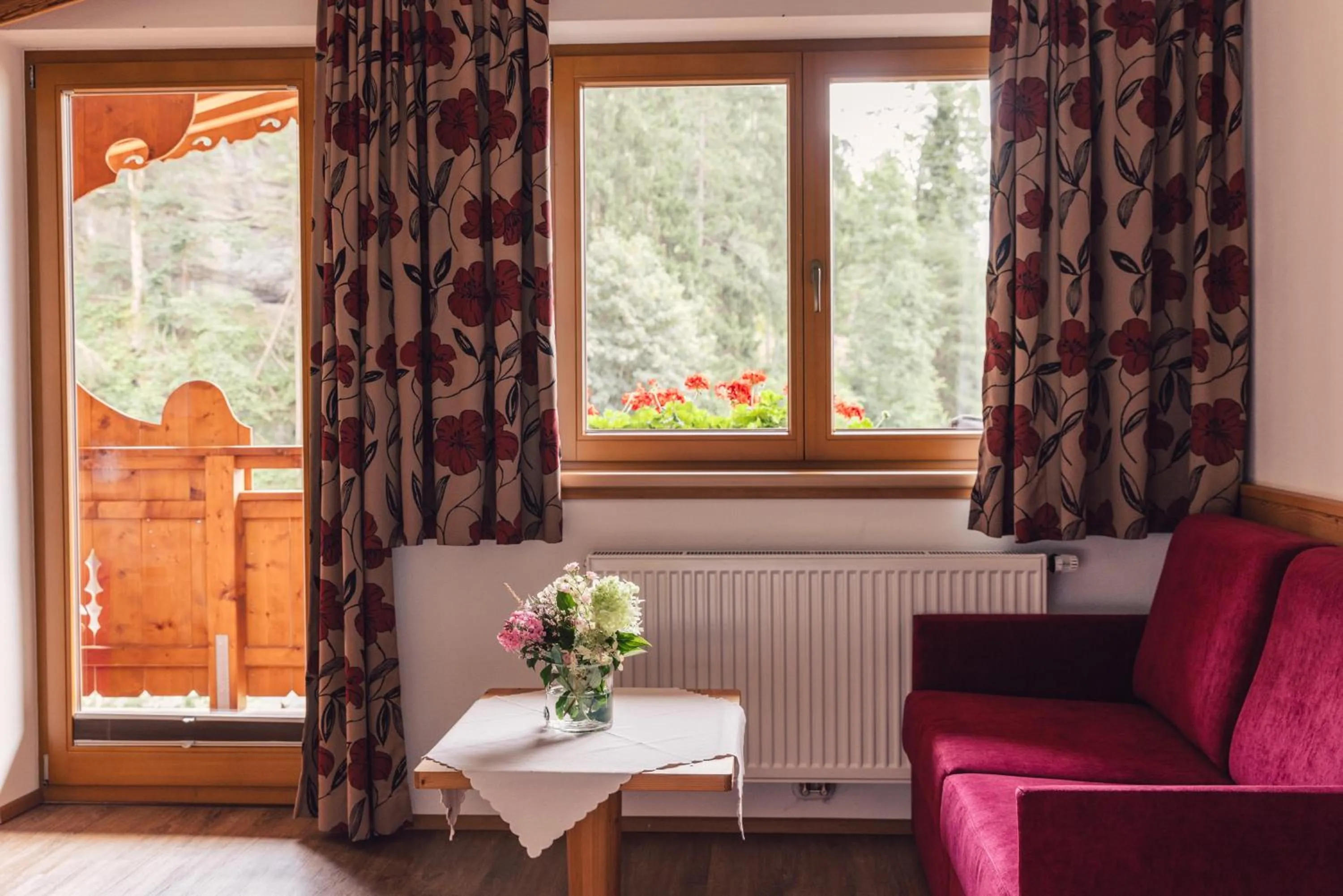 Seating area in Hotel - Gasthof Märzenklamm