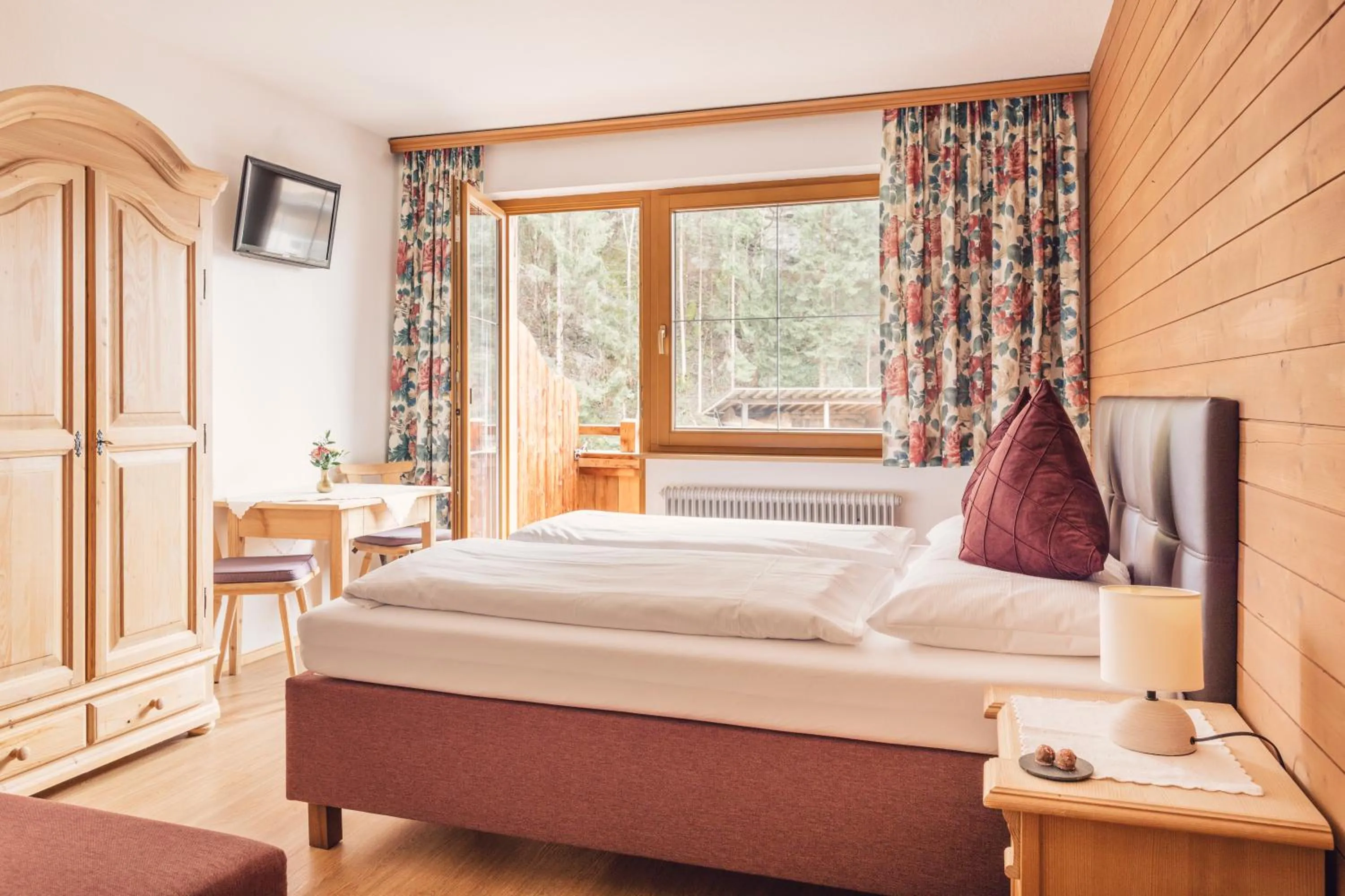 Bed in Hotel - Gasthof Märzenklamm