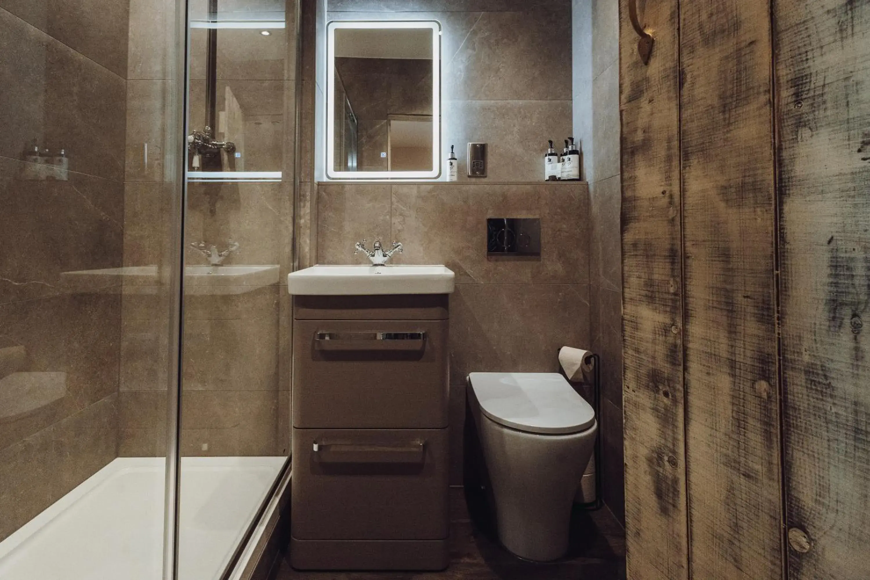 Economy Twin Room in South Causey Inn Economy Twin Room in South Causey Inn