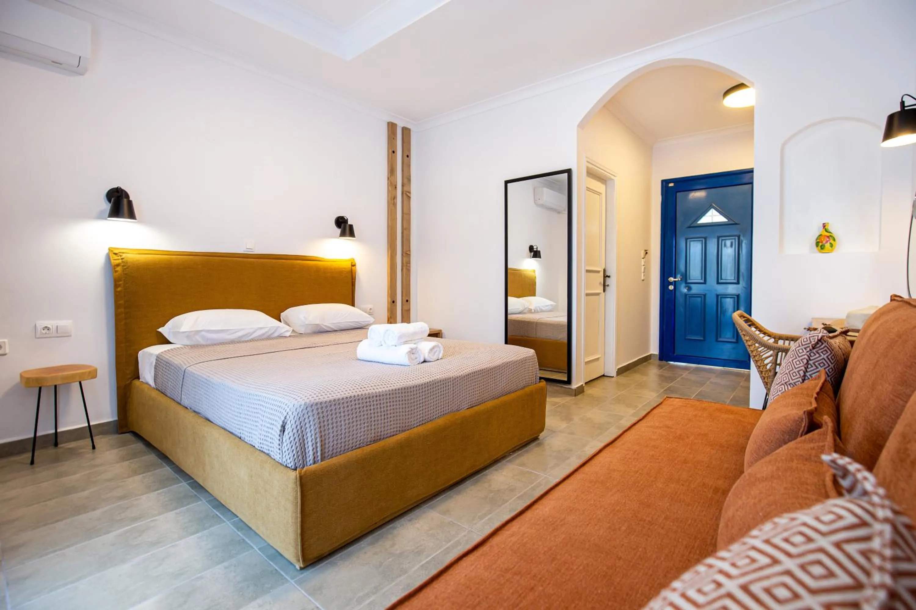 Rodon House Aparthotel