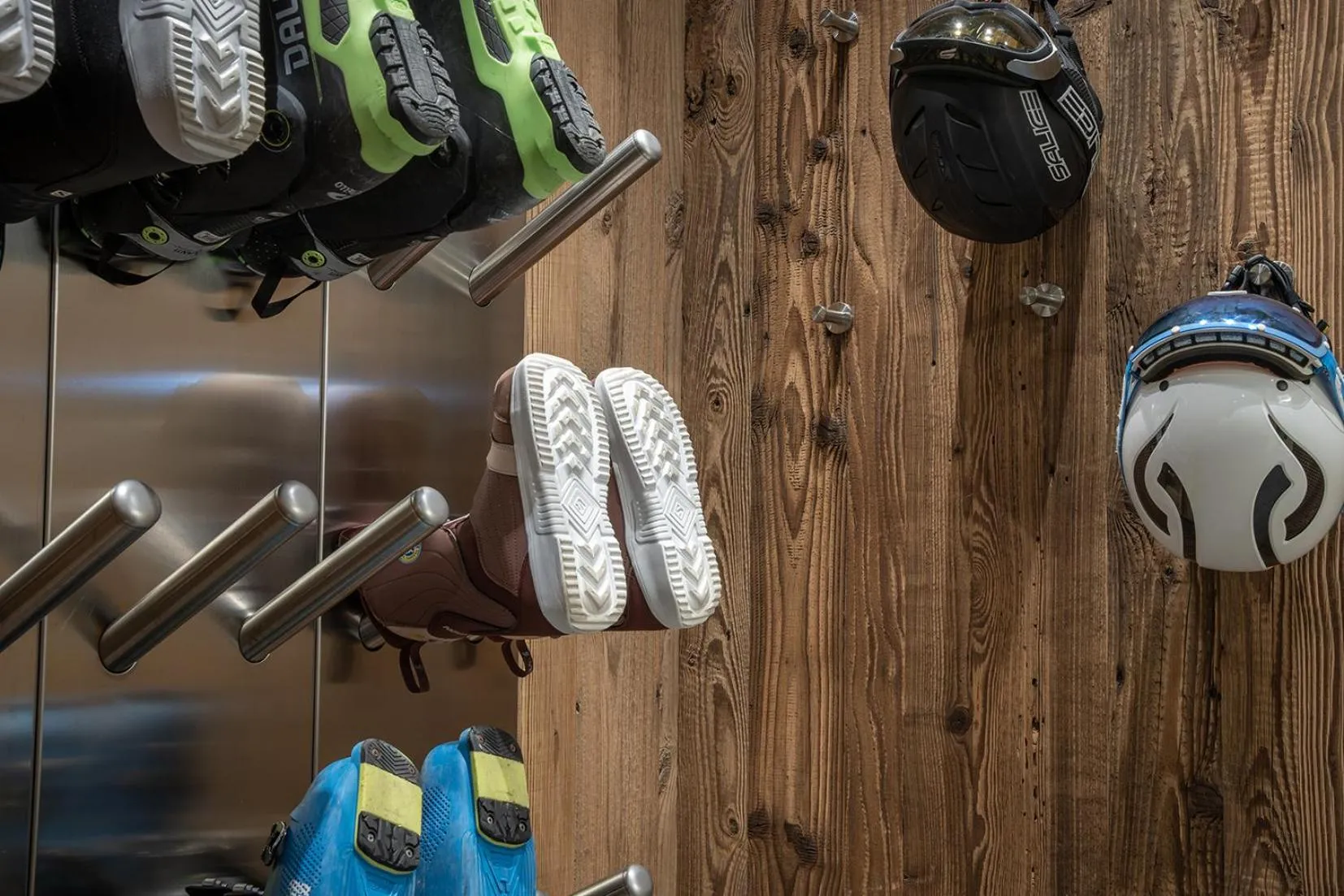 Skiing in The Laurin Small & Charming