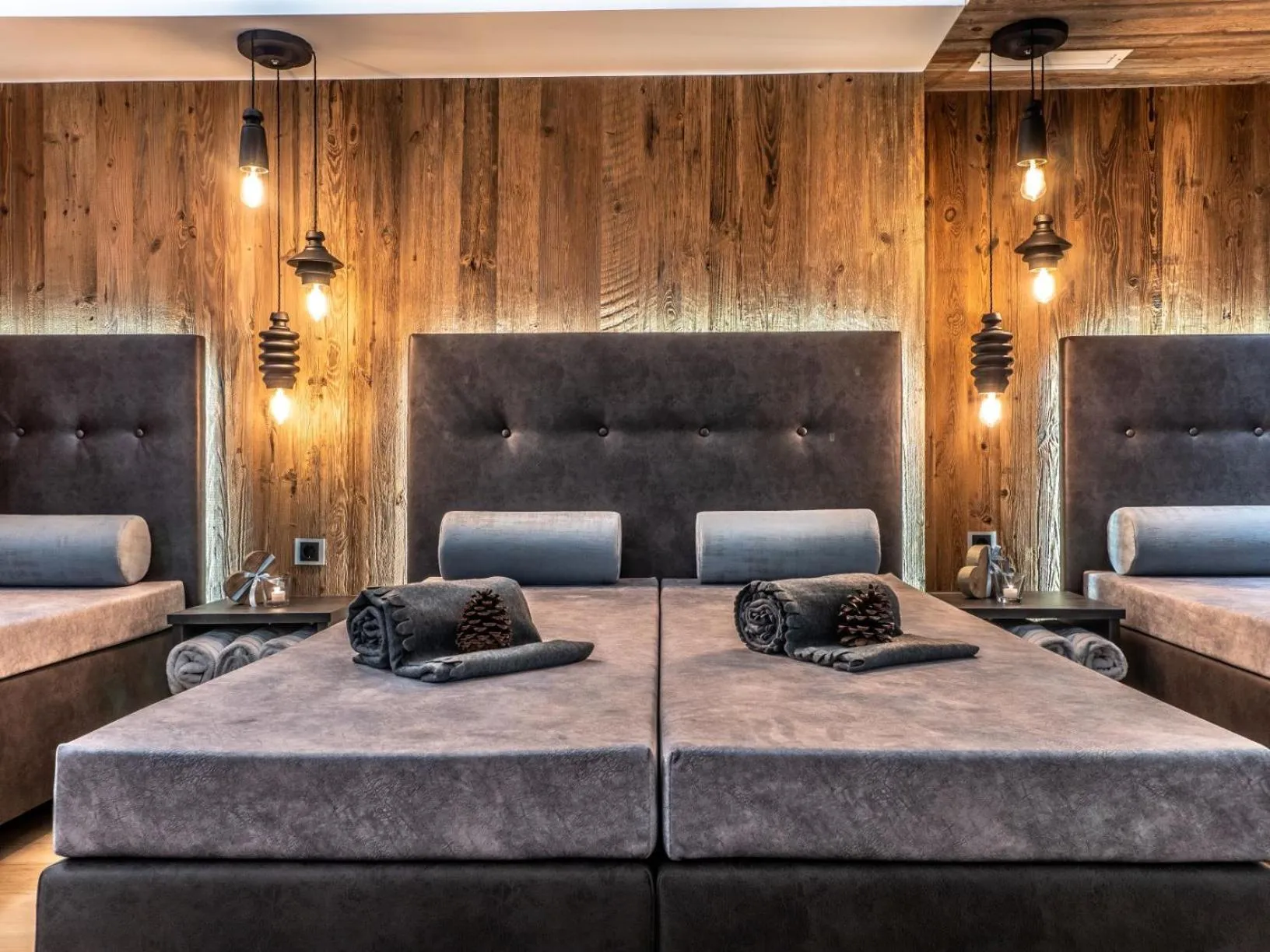 Spa and wellness centre/facilities, Bed in The Laurin Small & Charming