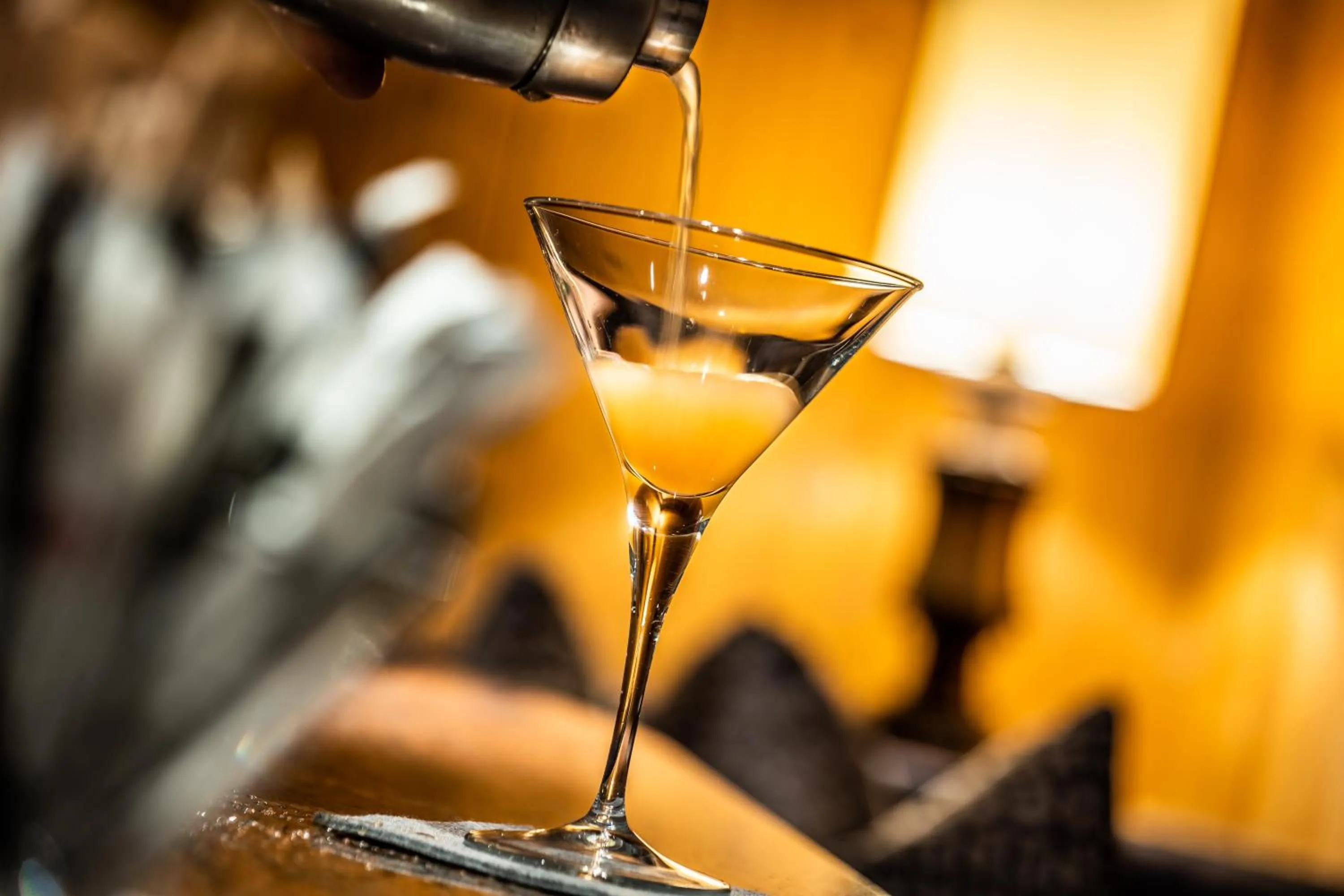 Drinks in The Laurin Small & Charming