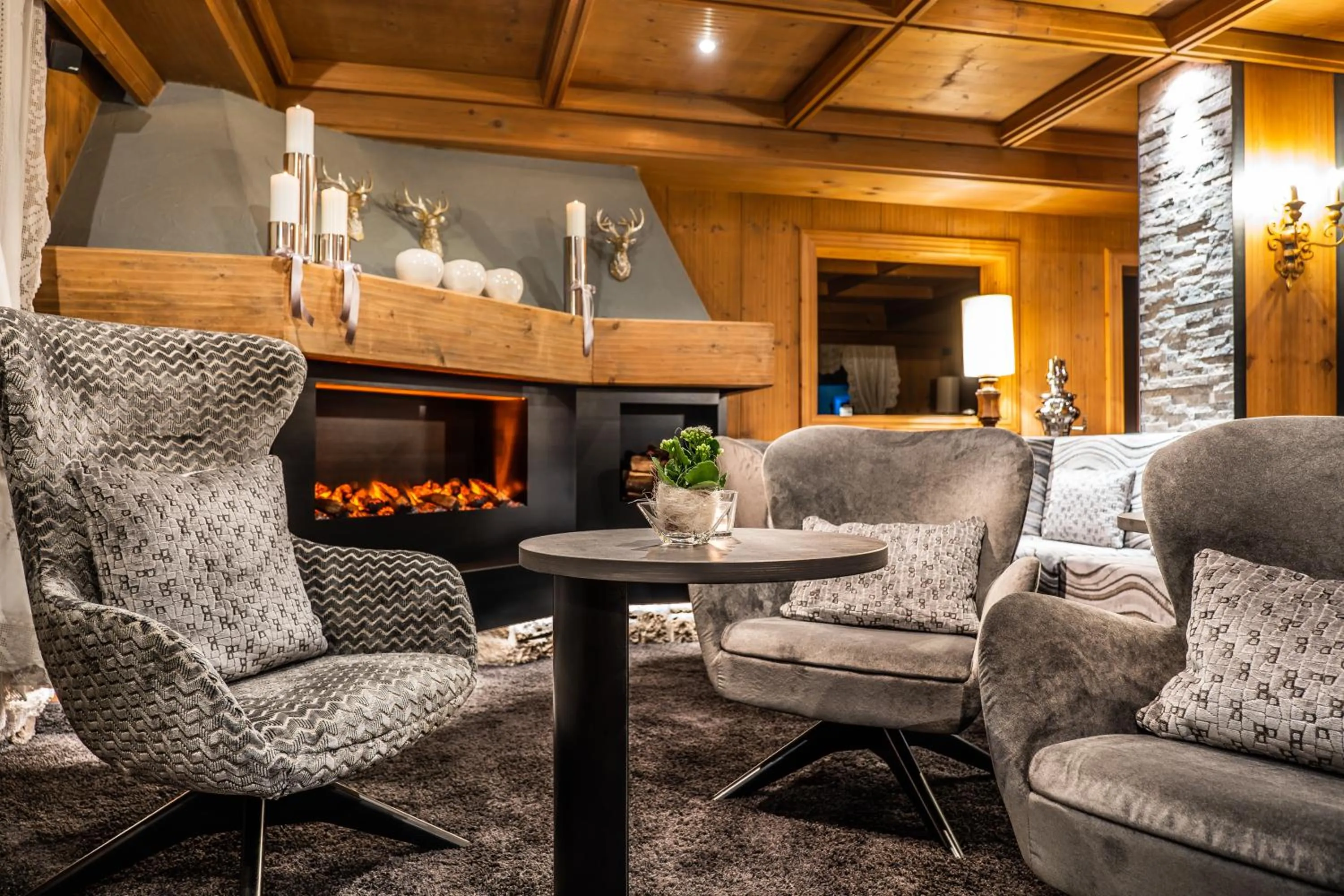 Lounge or bar in The Laurin Small & Charming