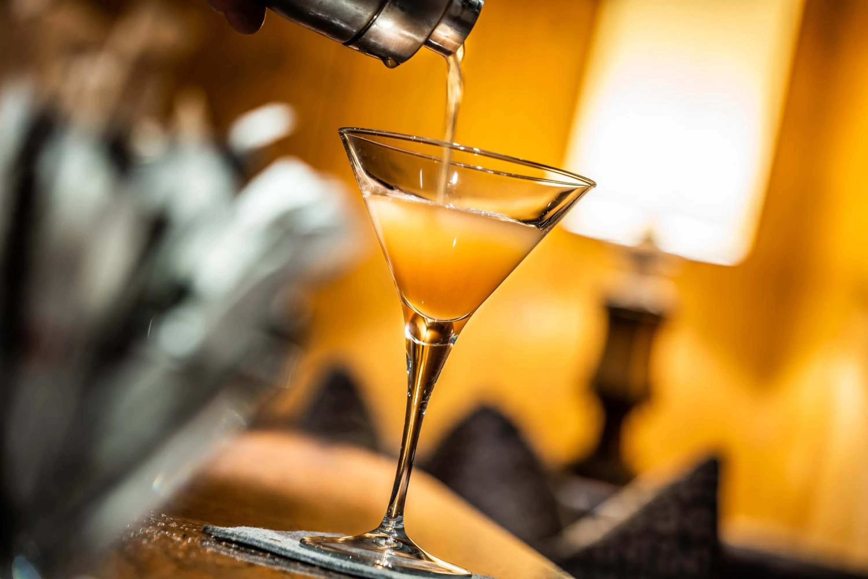 Drinks in The Laurin Small & Charming