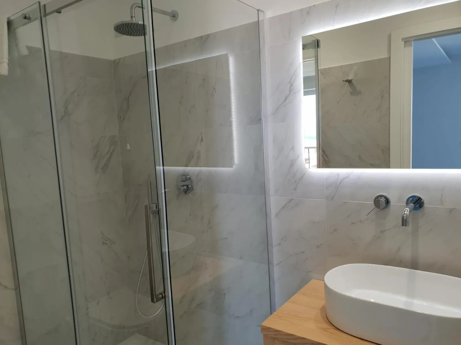 Bathroom in Younique