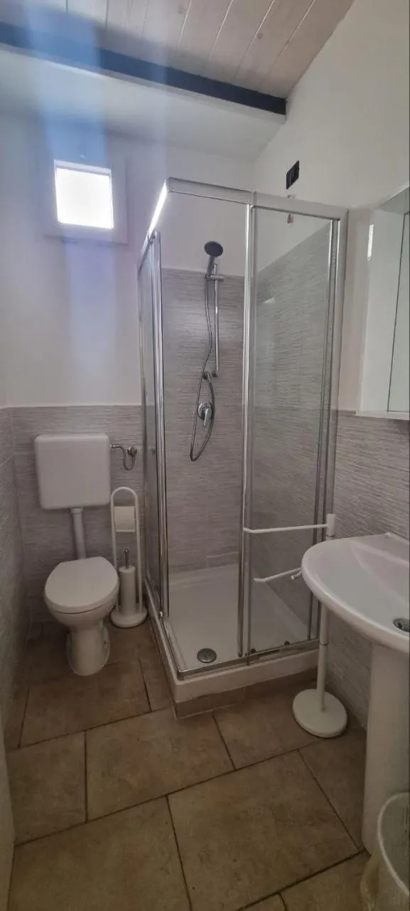 Toilet in Affittacamere LA COSTA