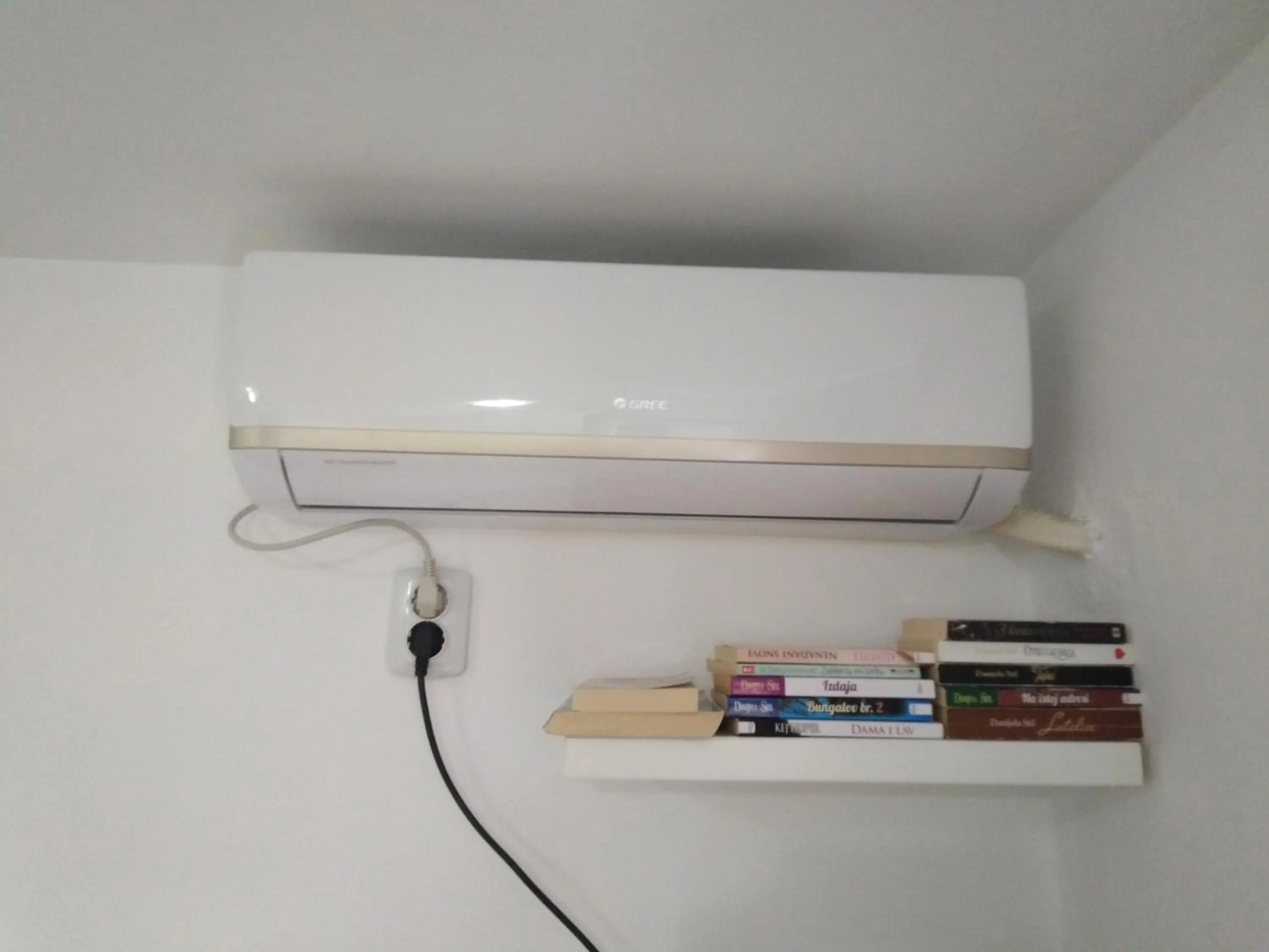 air conditioner in Apartment Laća