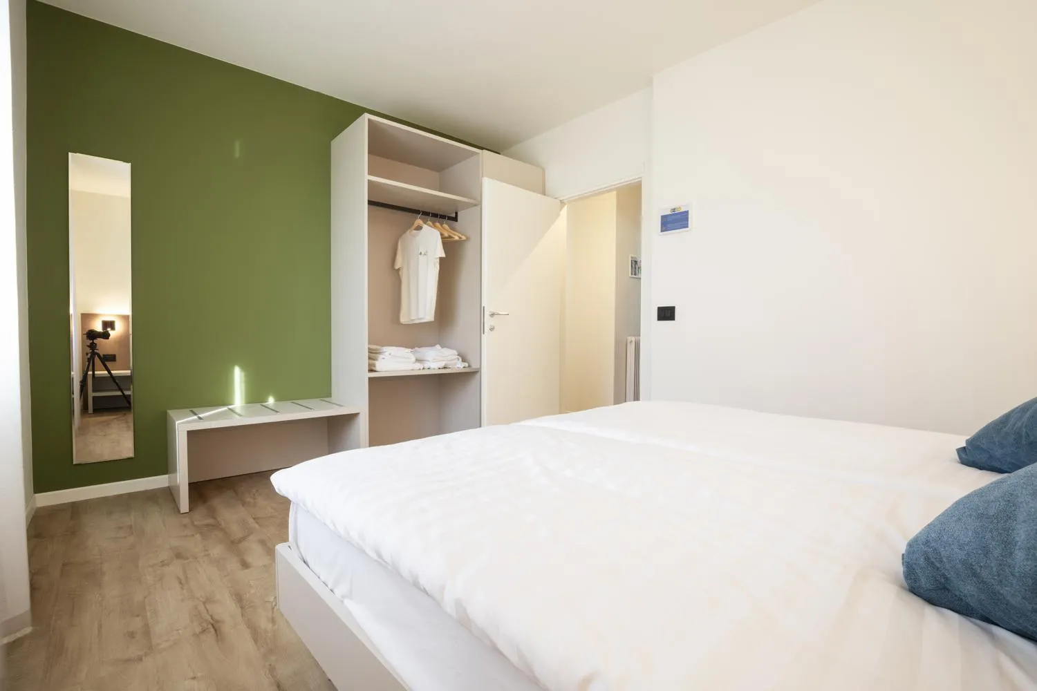 Bedroom, Bed in Hotel Antica Croce - Gardaslowemotion