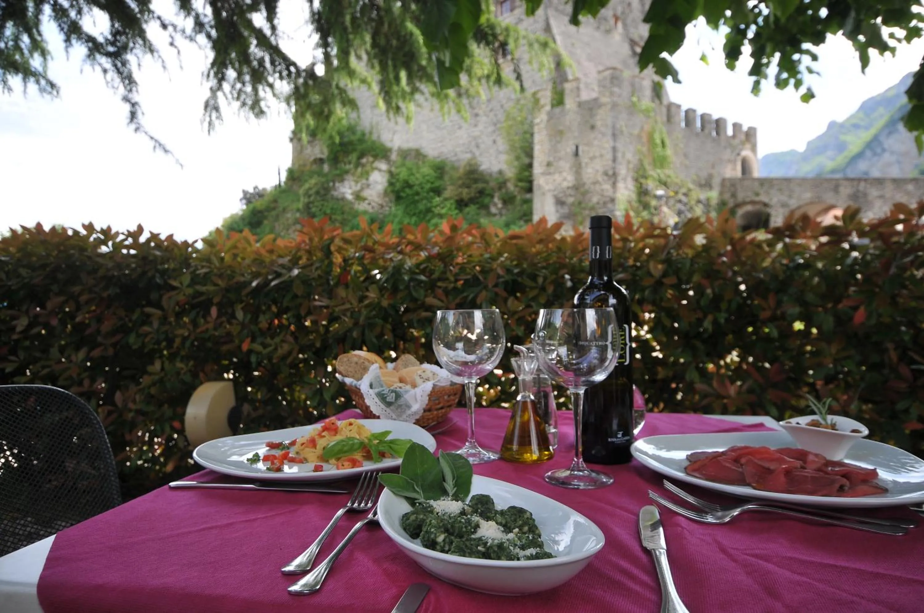 Lunch in Hotel Antica Croce - Gardaslowemotion