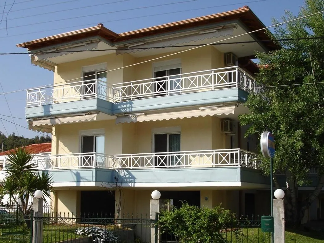Facade/entrance in Hotel Nestor