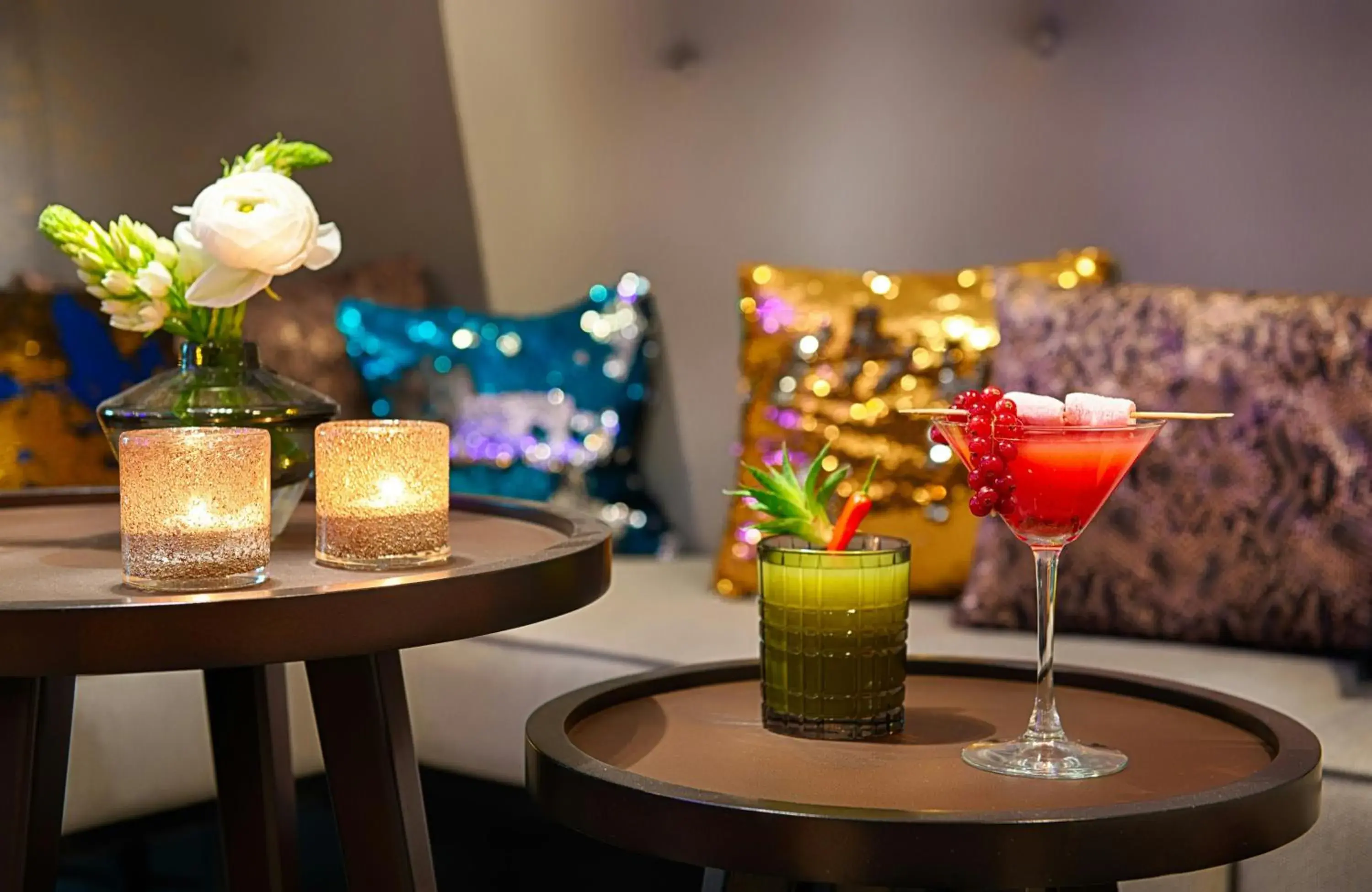 Lounge or bar in NYX Hotel Mannheim by Leonardo Hotels Lounge or bar in NYX Hotel Mannheim by Leonardo Hotels