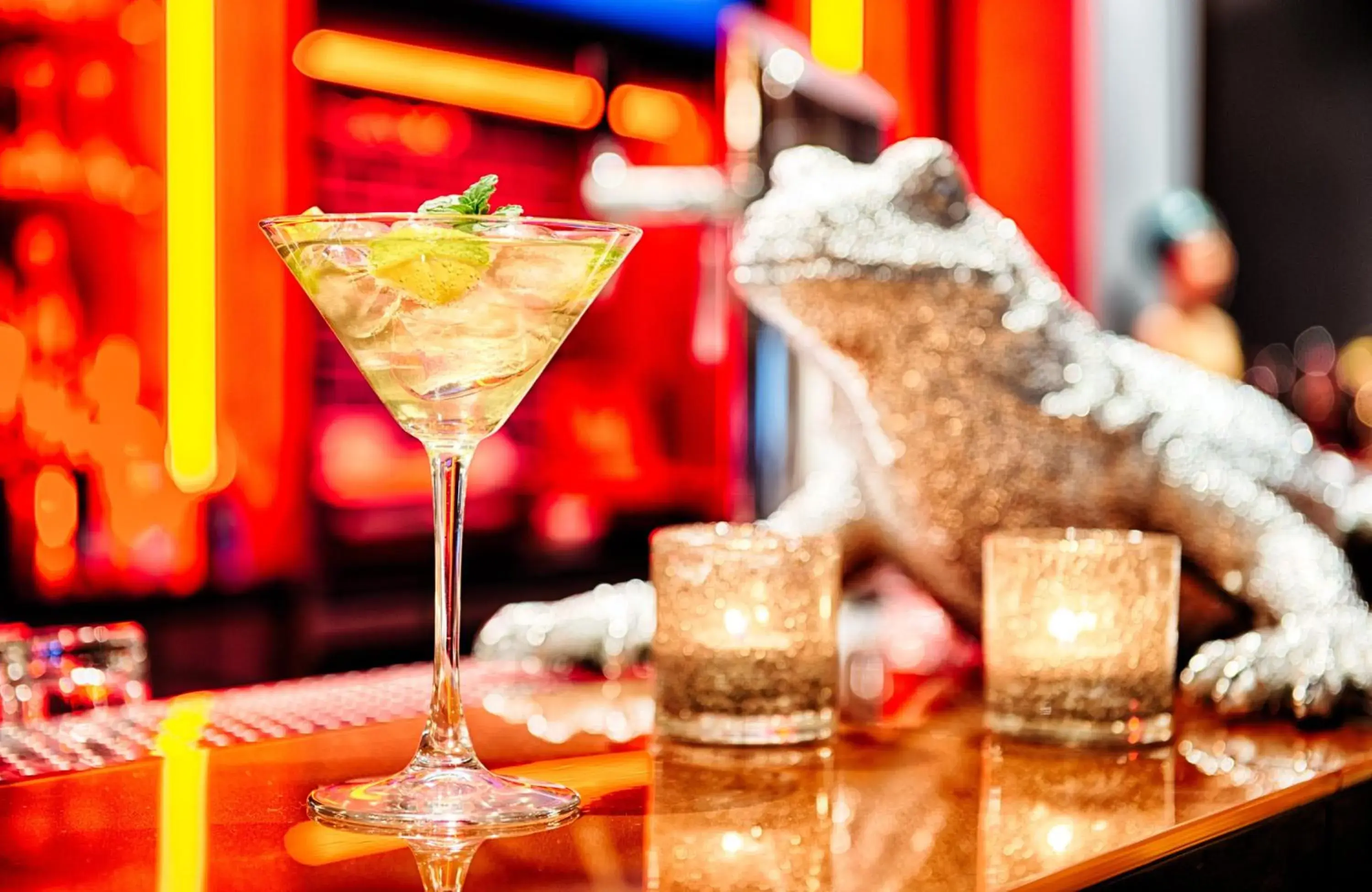 Lounge or bar in NYX Hotel Mannheim by Leonardo Hotels Lounge or bar in NYX Hotel Mannheim by Leonardo Hotels