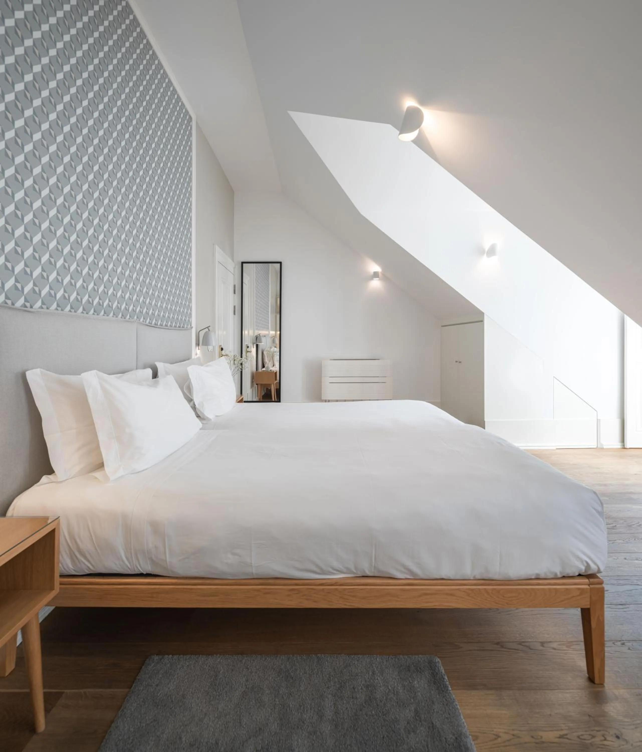 Nearby landmark, Bed in Boutique Chiado Suites