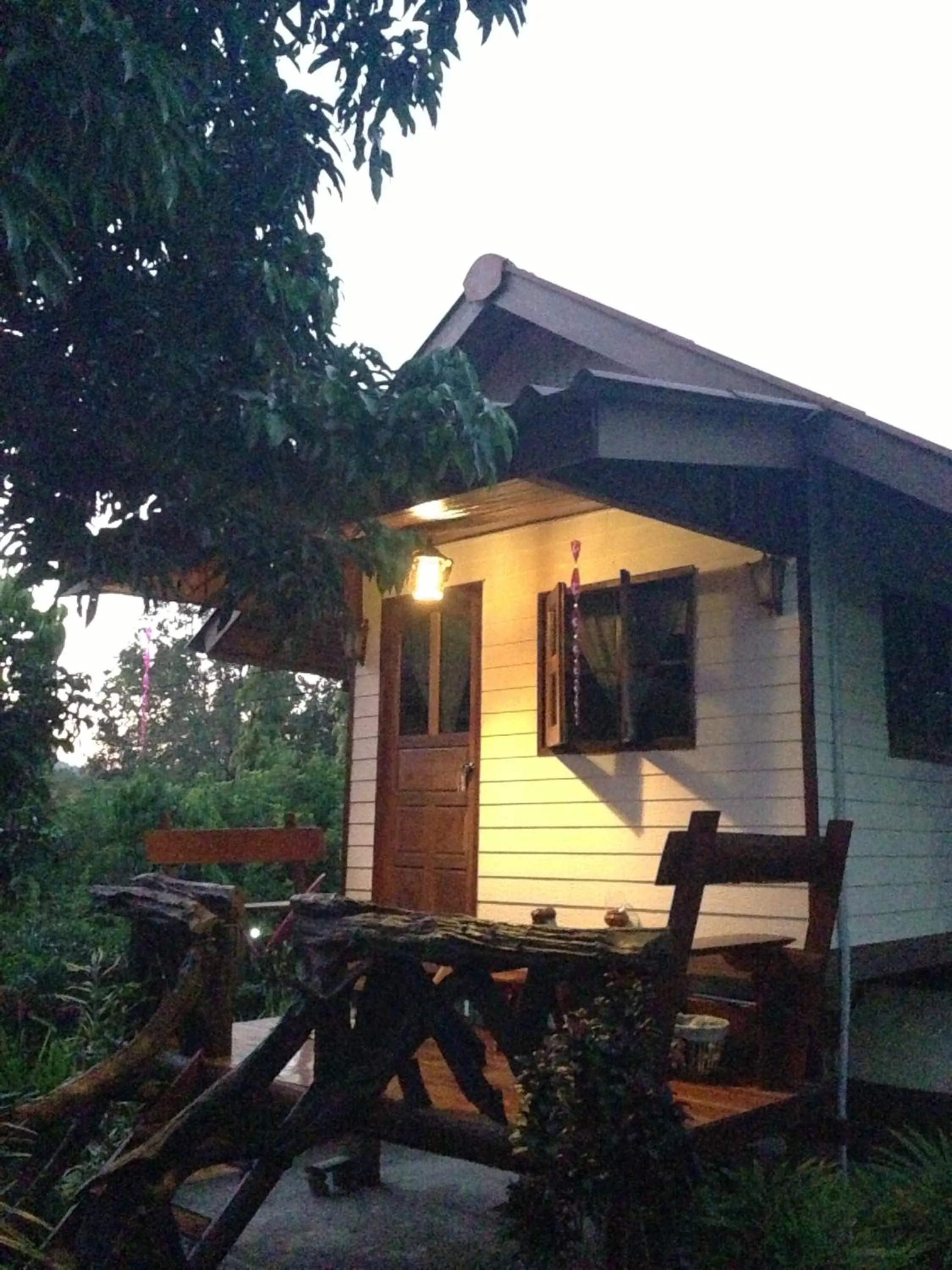 Facade/entrance in Sangsawang Resort