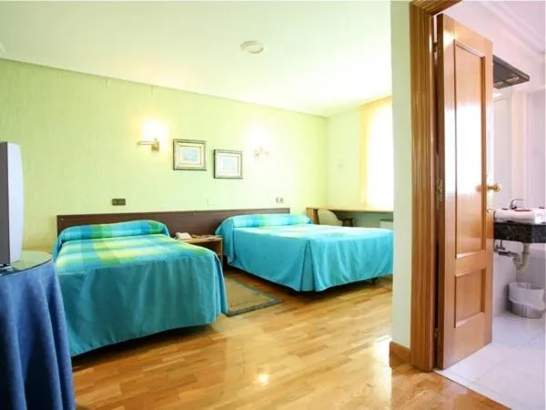 Twin Room in El Alfoz de Burgos