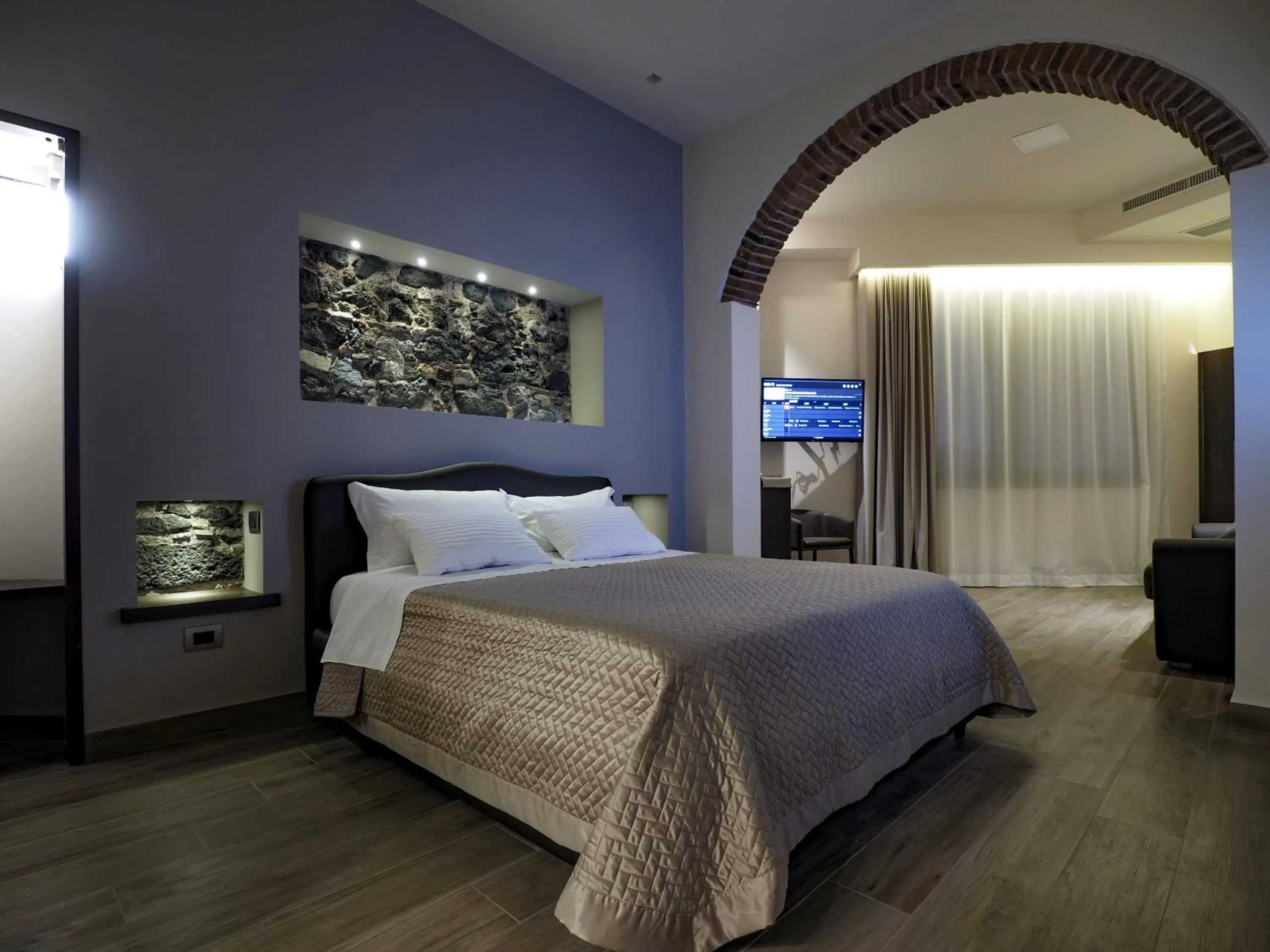 Photo of the whole room, Bed in Relais Anfitheatro