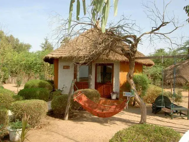 Bungalow (3 Adults) in Hôtel Les Cordons Bleus Bungalow (3 Adults) in Hôtel Les Cordons Bleus