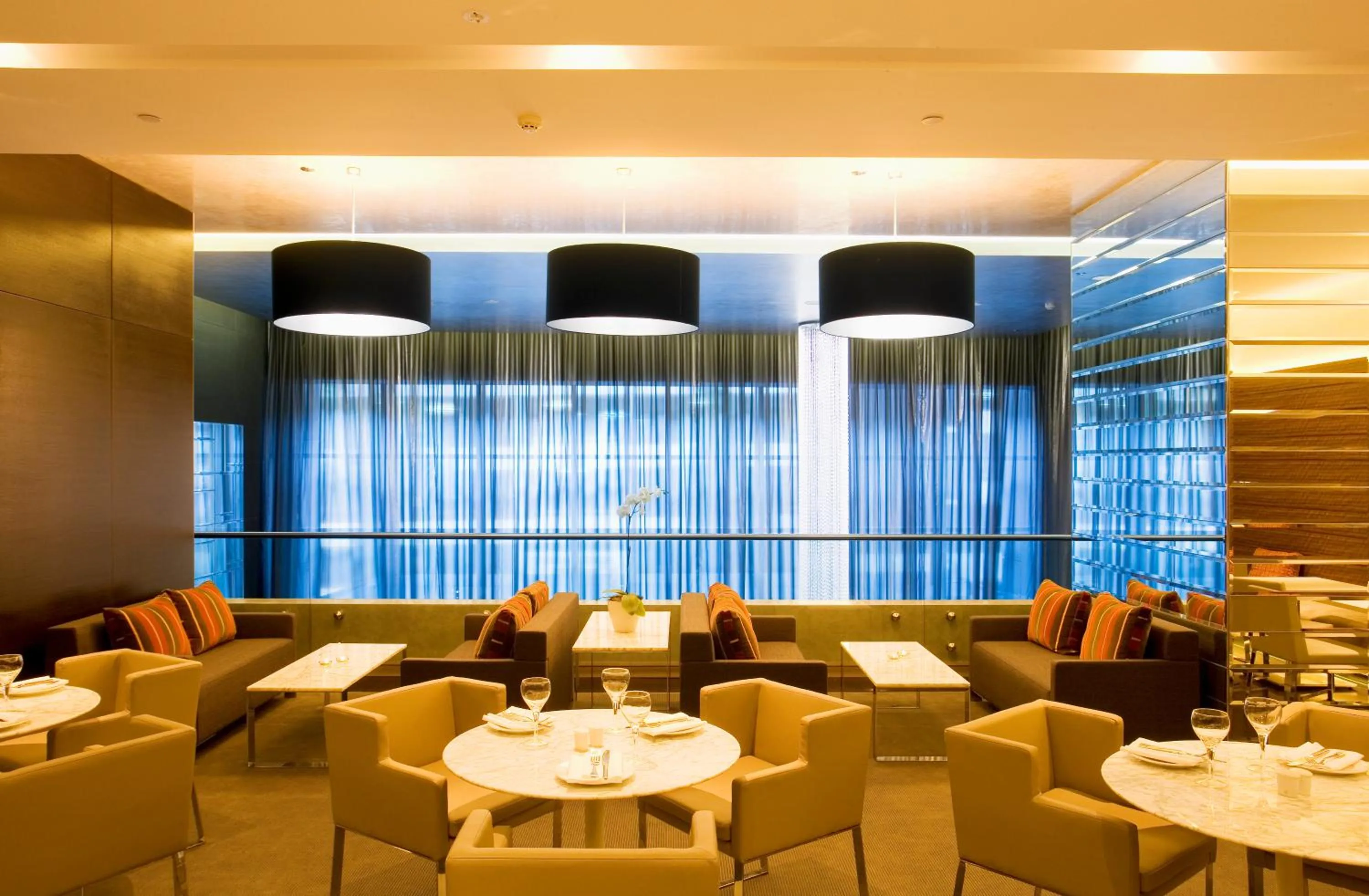Restaurant/places to eat in Fraser Suites Sydney