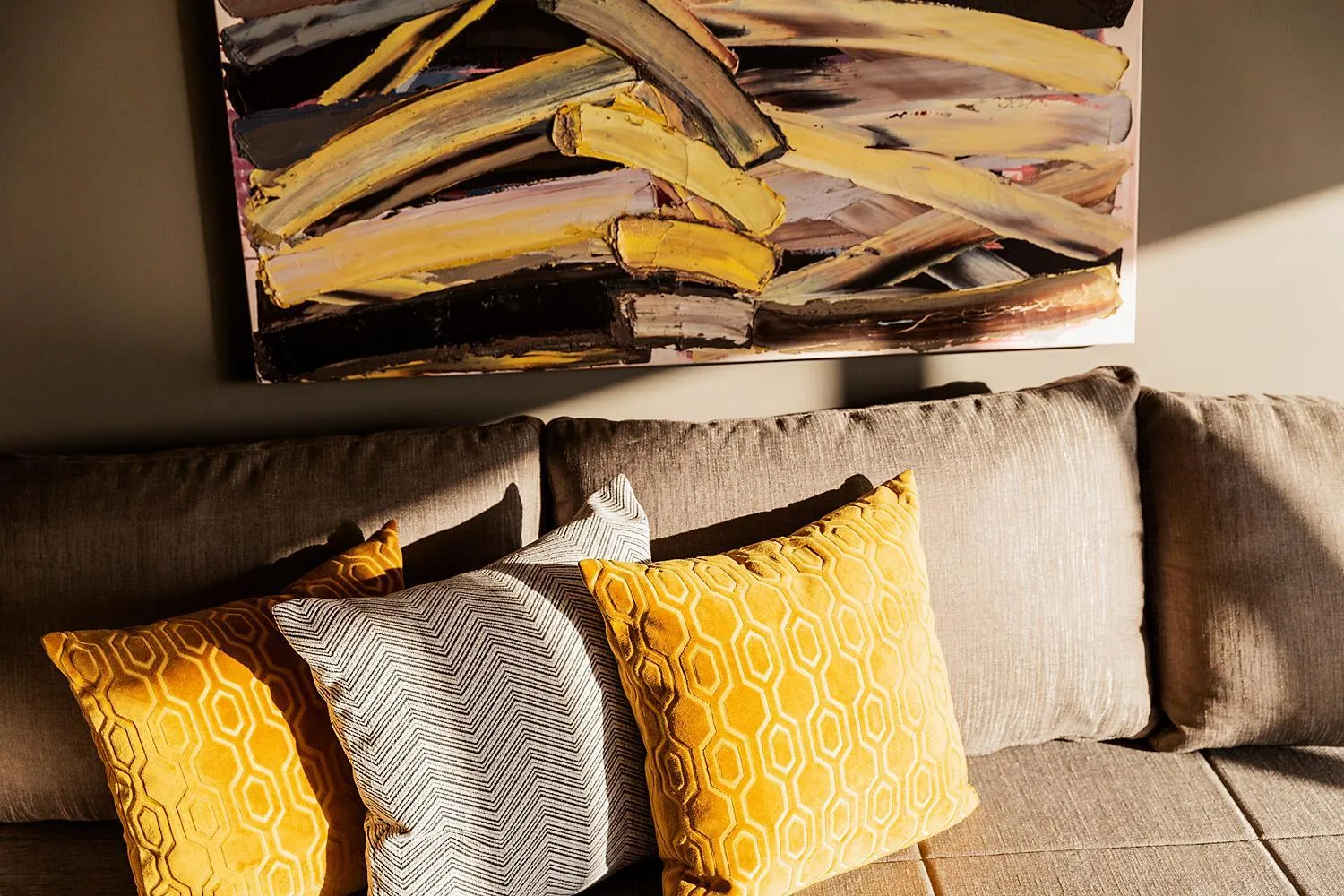 Living room in Fraser Suites Sydney