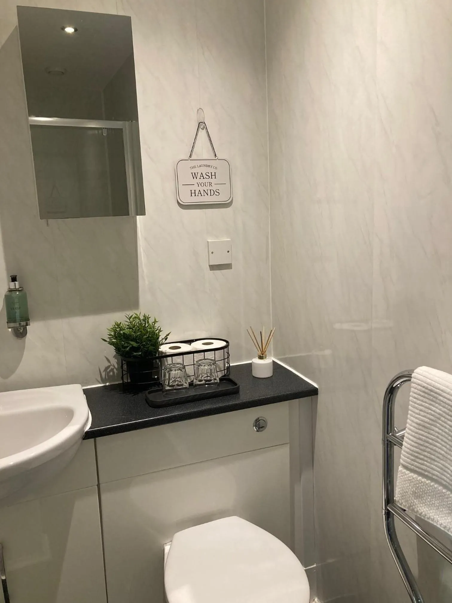 Bathroom in Blue Ball Inn, Sandygate, Exeter