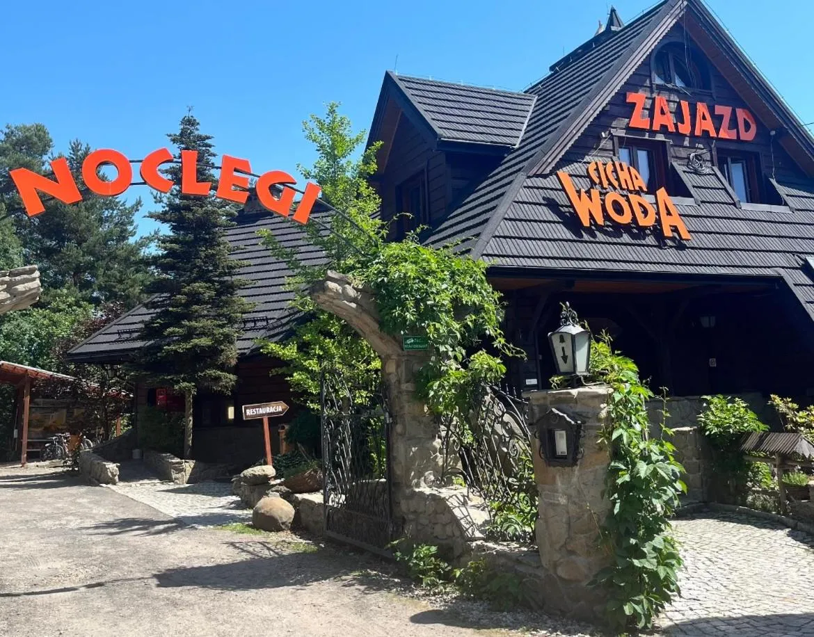 Property building in Zajazd Cicha Woda