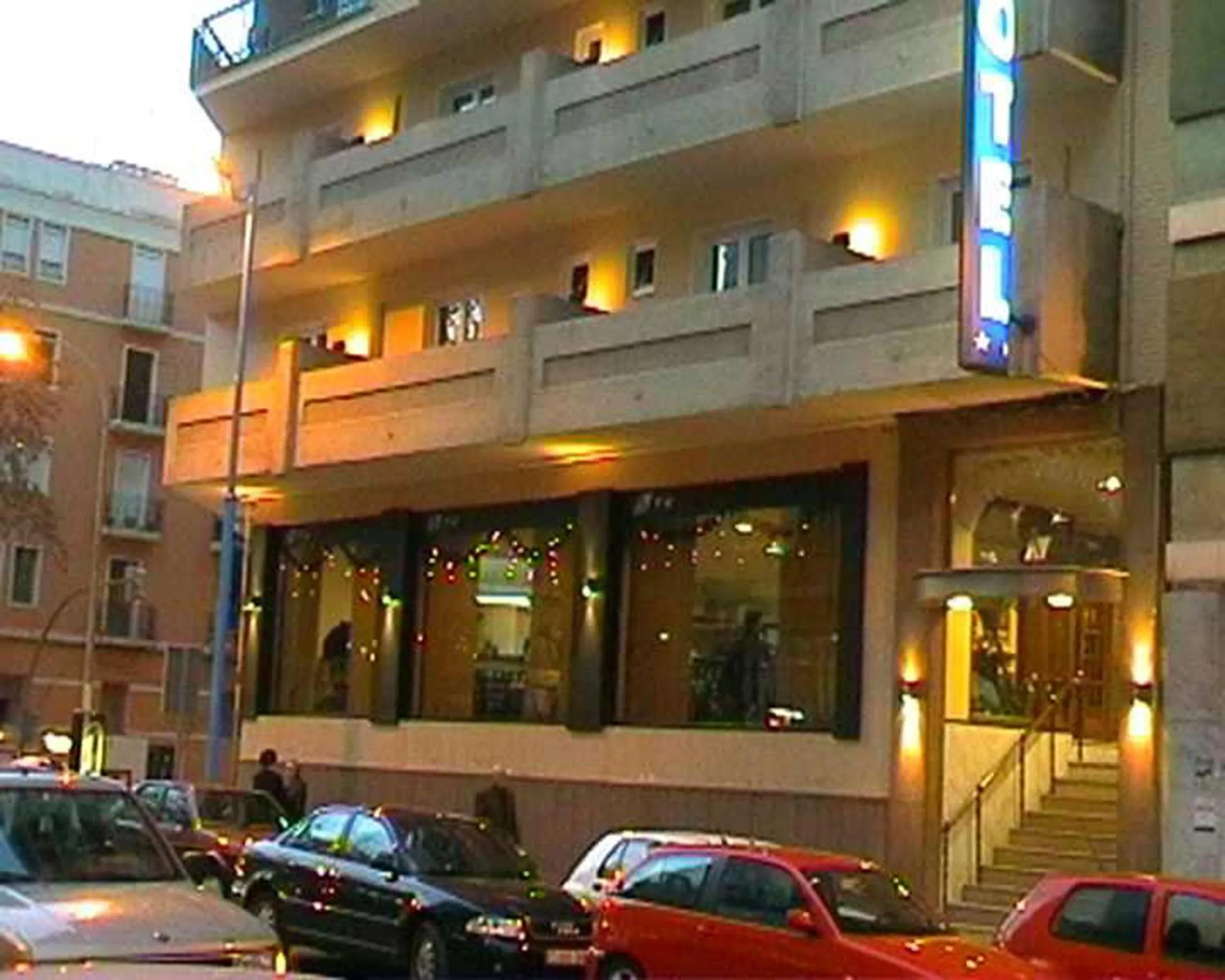 Facade/entrance in Vernisa