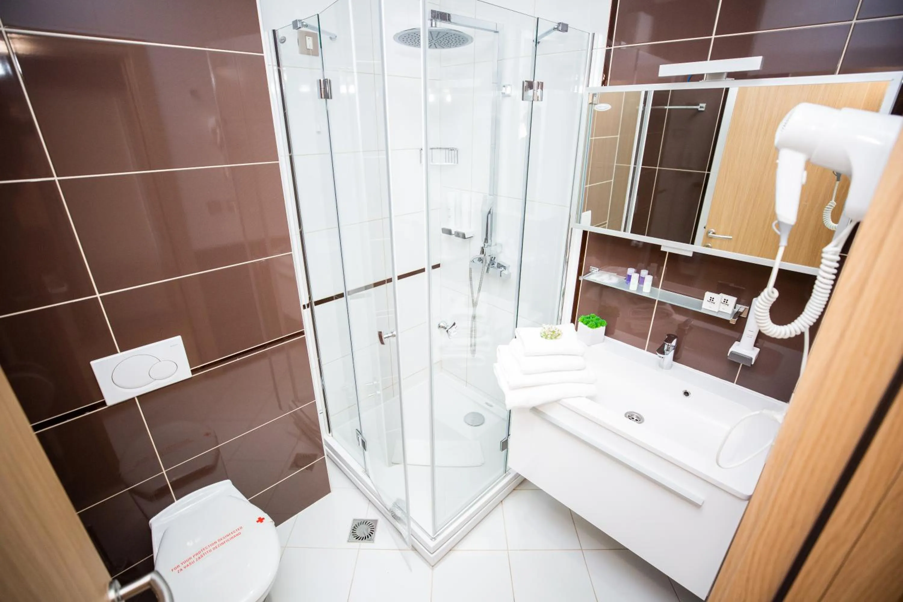 Toilet in Hotel Herceg