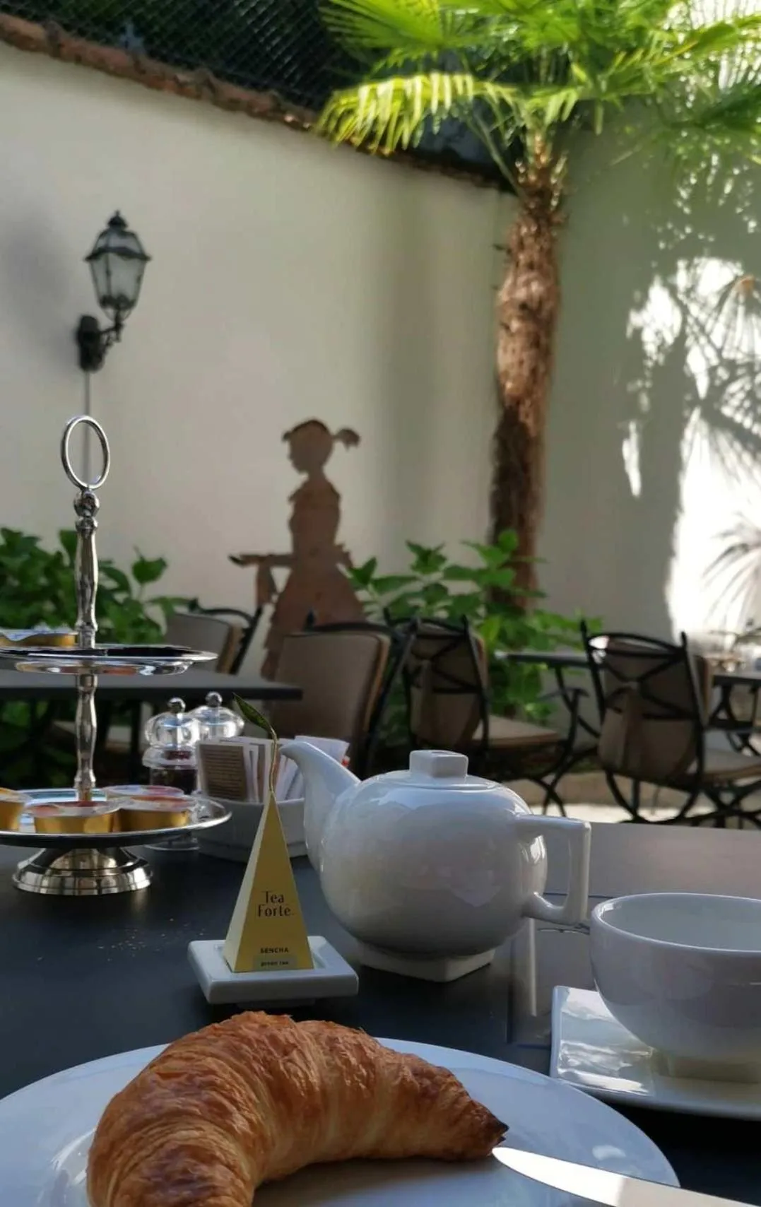 Breakfast in La Rinascente Locarno - Historic Center - Suites & Rooms - Easy Self Check-In