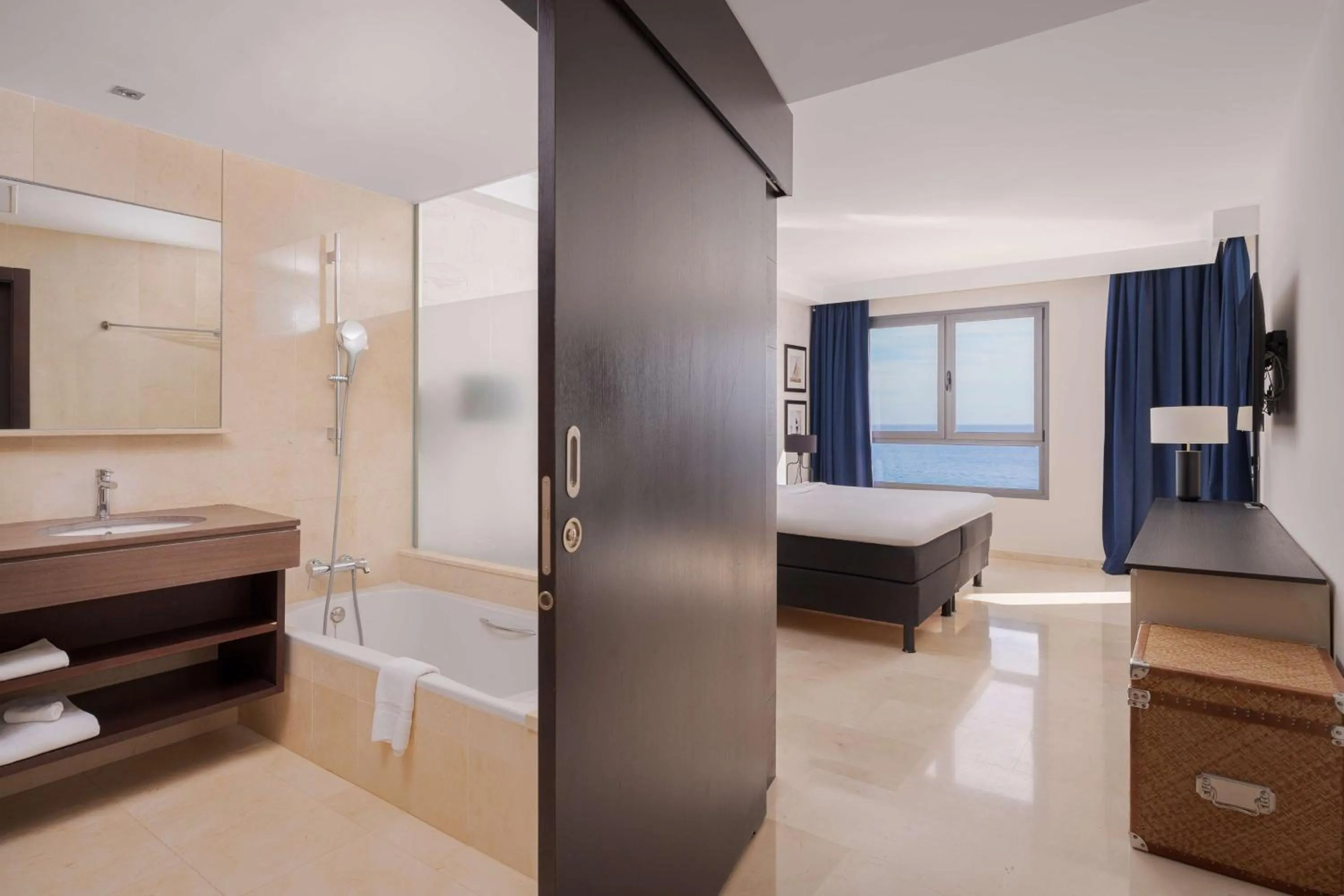 Photo of the whole room, Bed in Radisson Blu Resort Gran Canaria