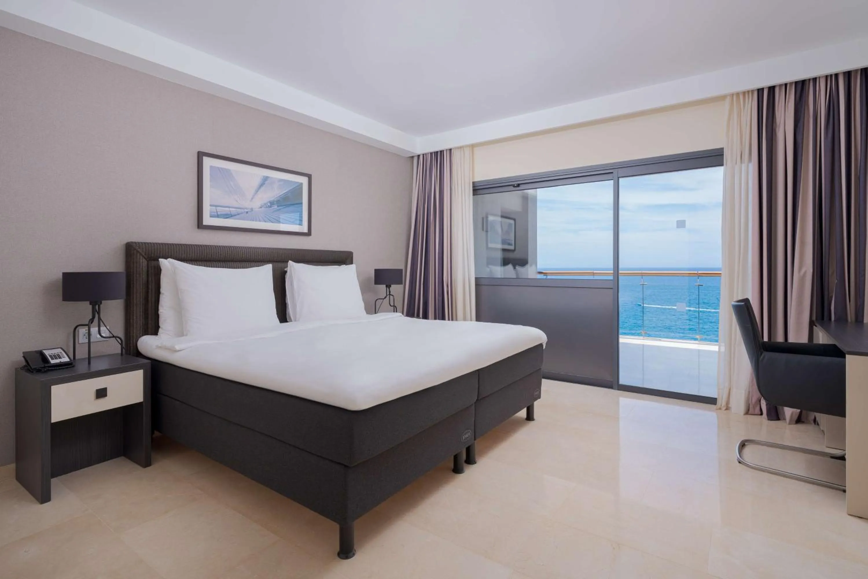 Photo of the whole room, Bed in Radisson Blu Resort Gran Canaria