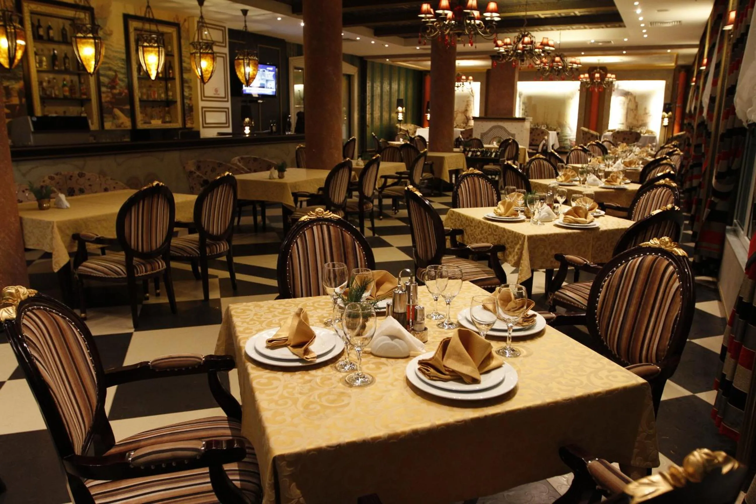 Restaurant/places to eat in Bel Conti Hotel