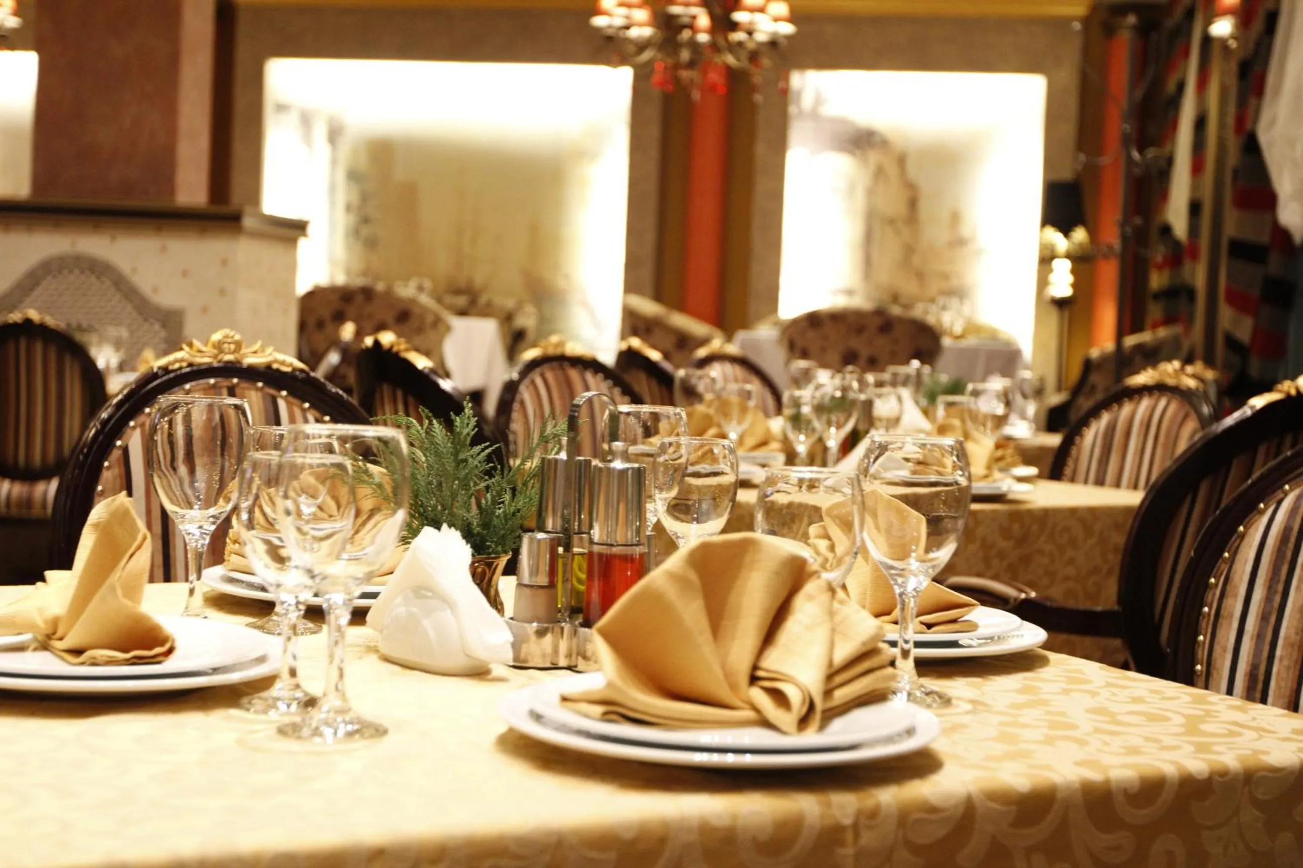 Restaurant/places to eat in Bel Conti Hotel