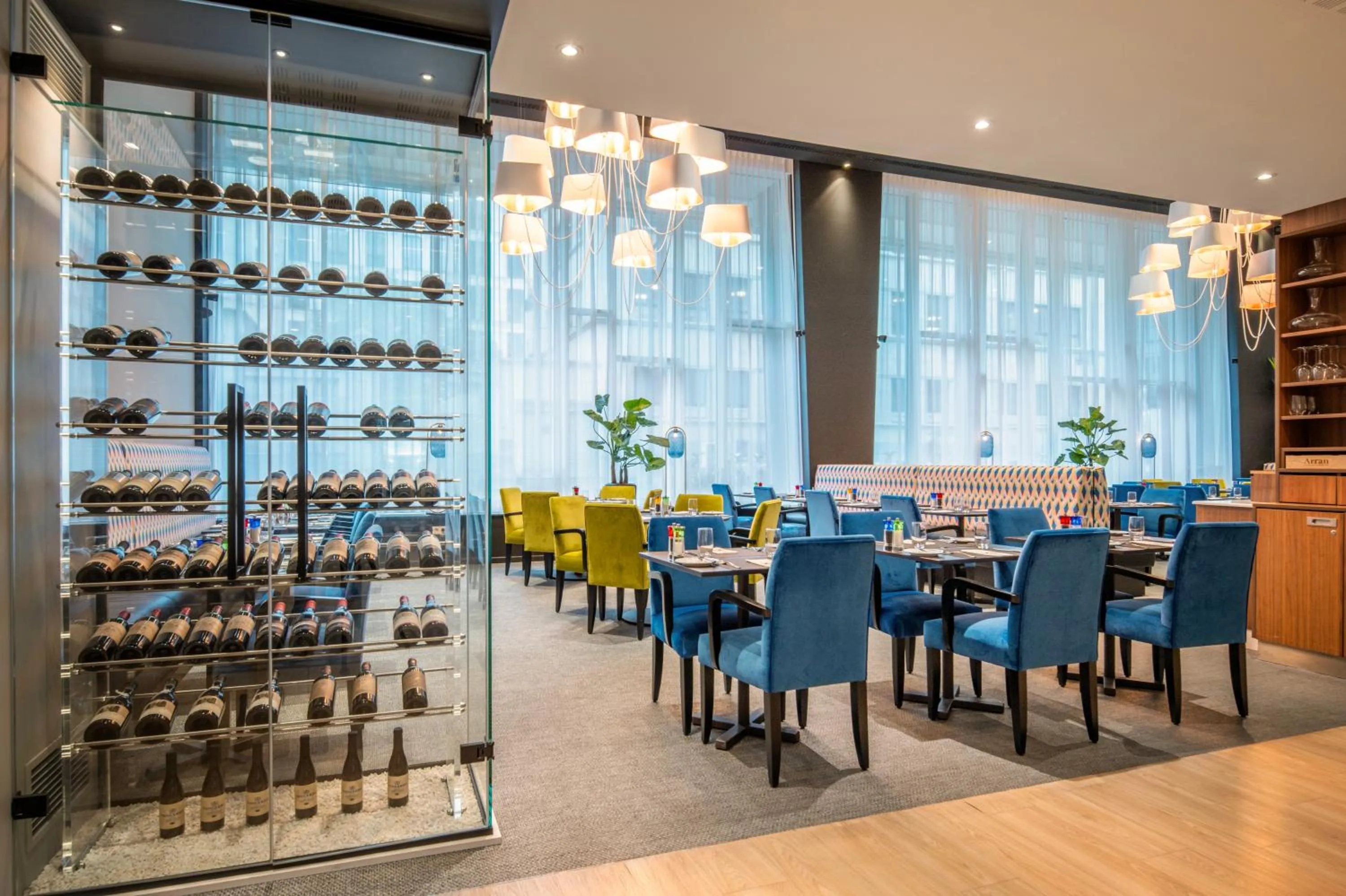 Restaurant/places to eat in Thon Hotel EU