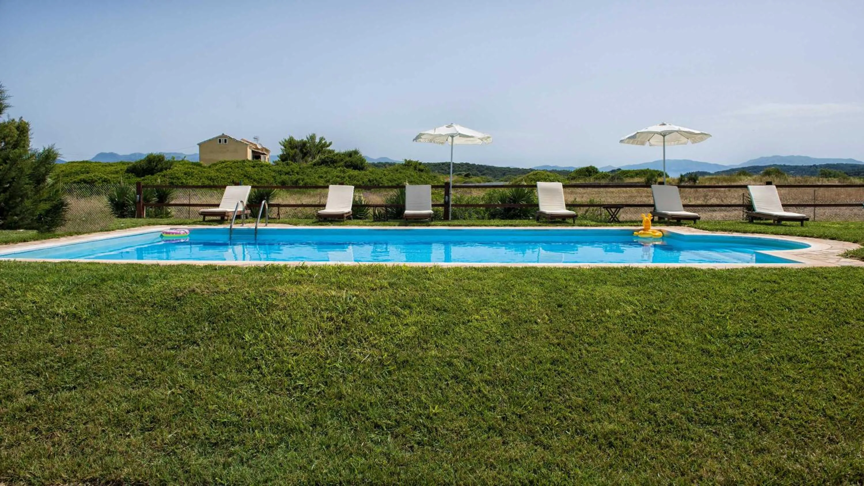 Elli Beach Apartments and Studios