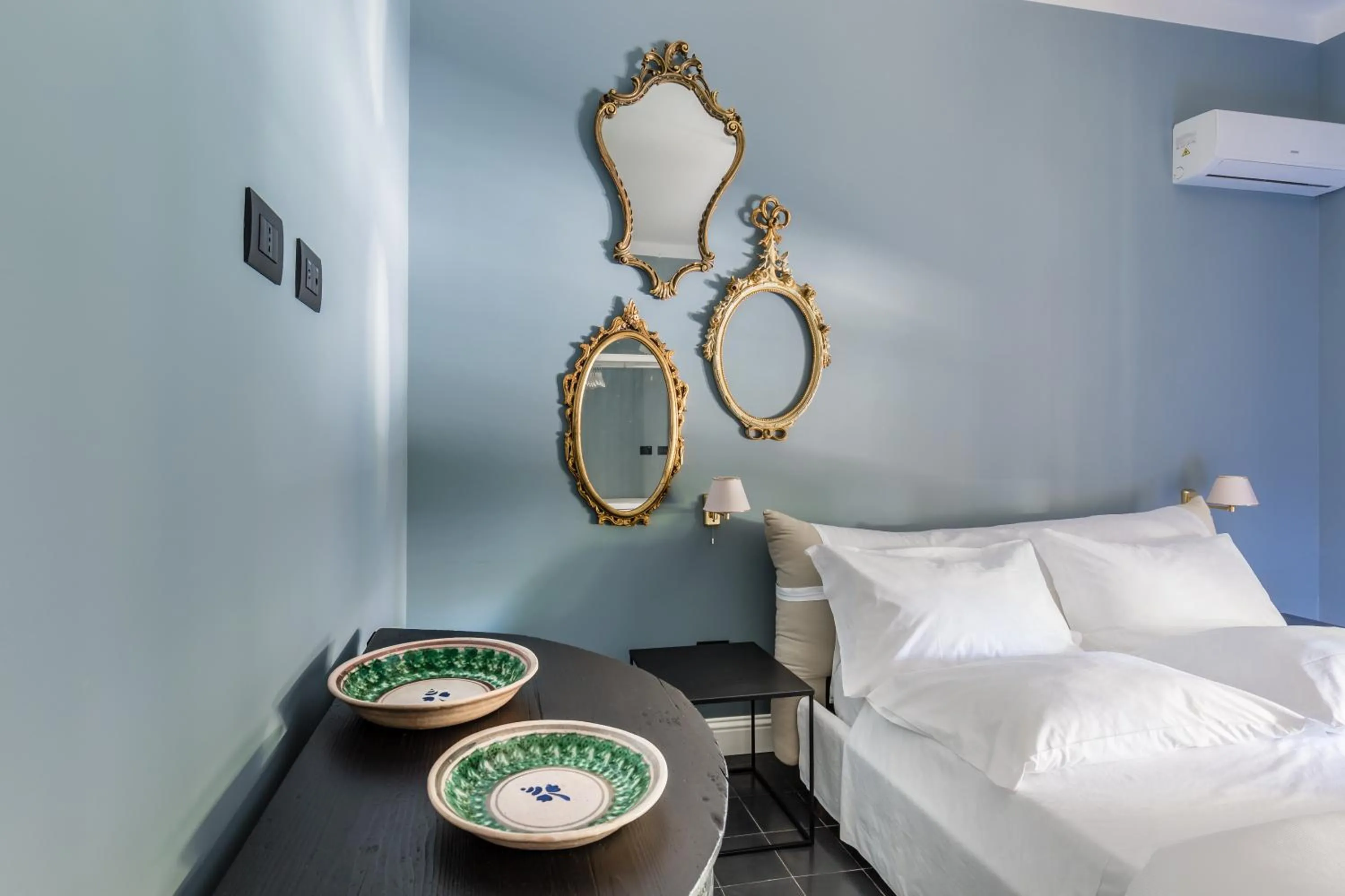 Bed in Villa Raphael