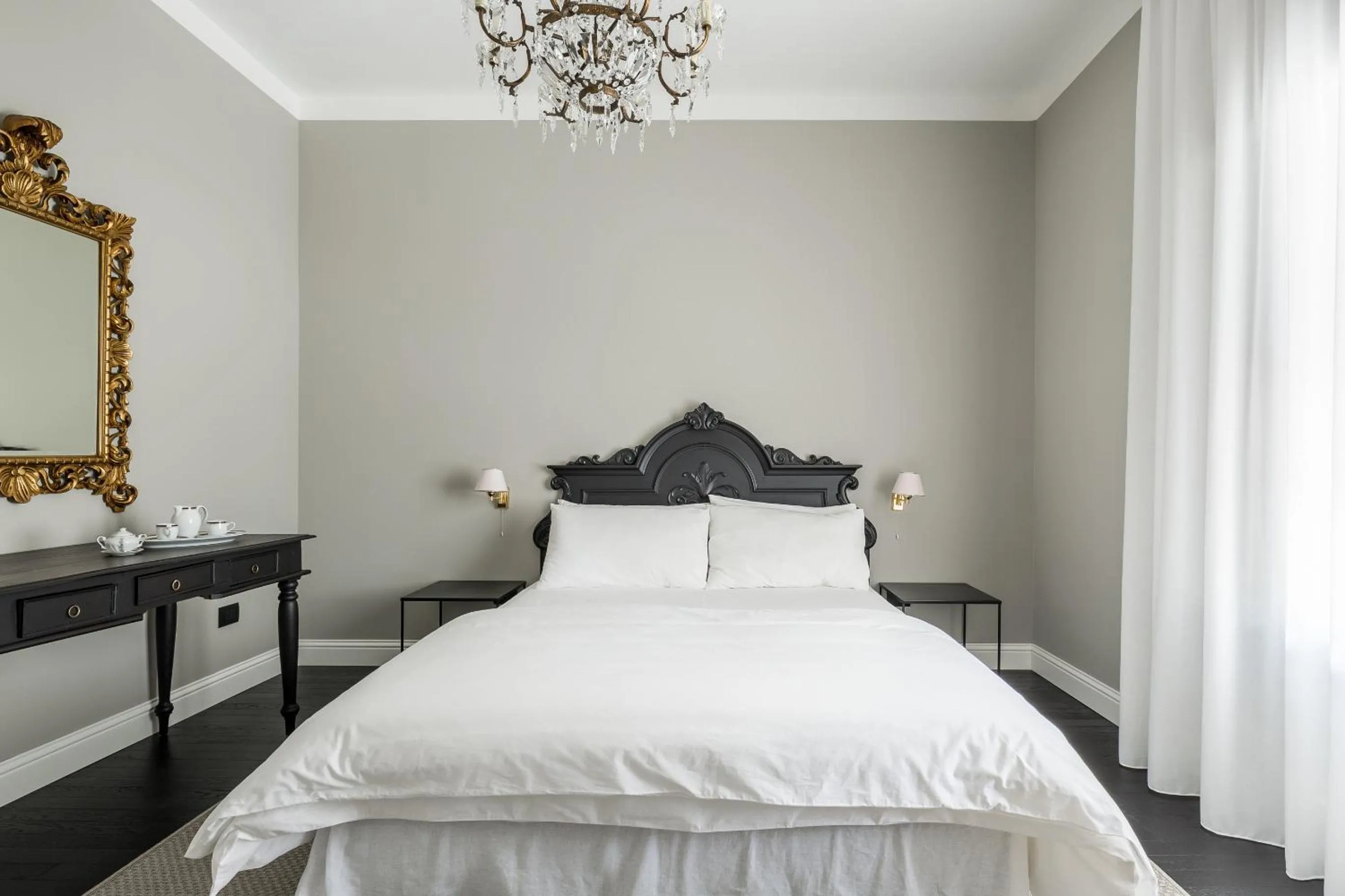Bed in Villa Raphael