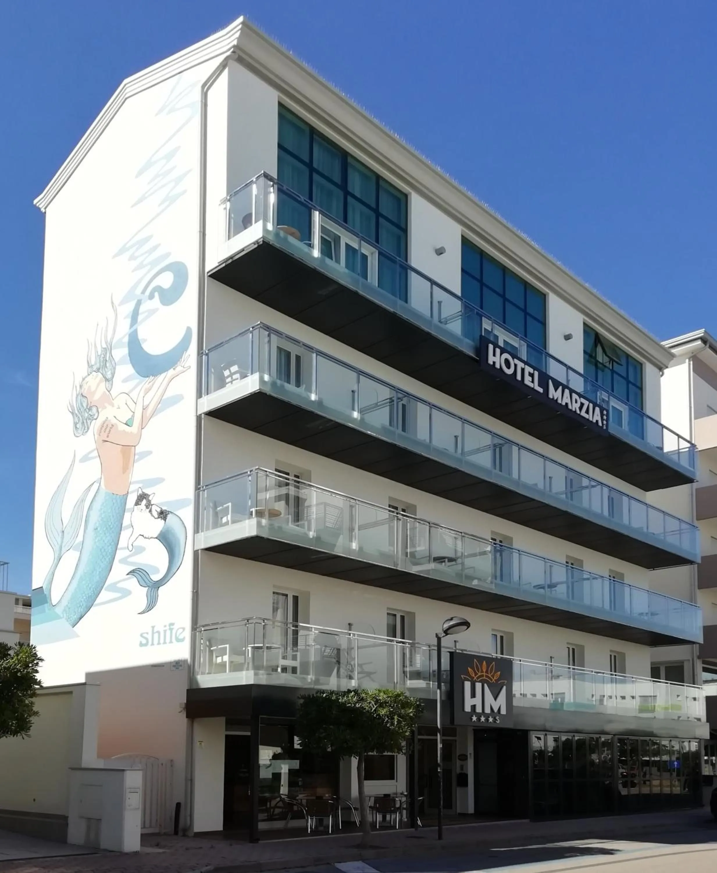 Property building in Hotel Marzia Holiday Queen