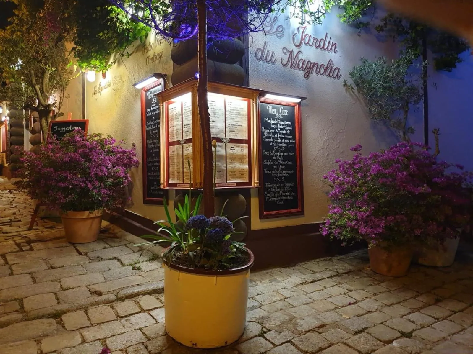 Facade/entrance in Le Magnolia