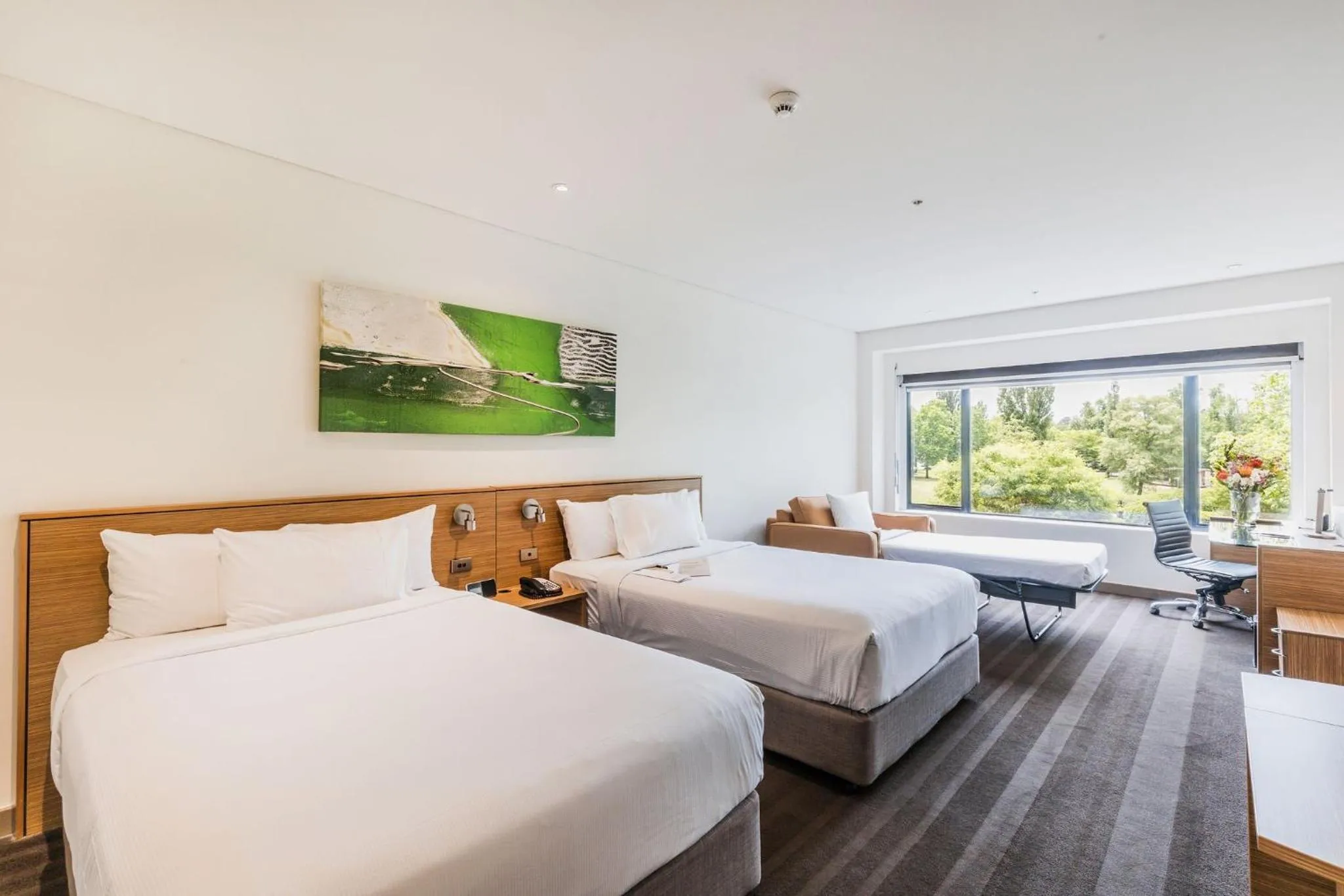 Photo of the whole room, Bed in Crowne Plaza Canberra by IHG