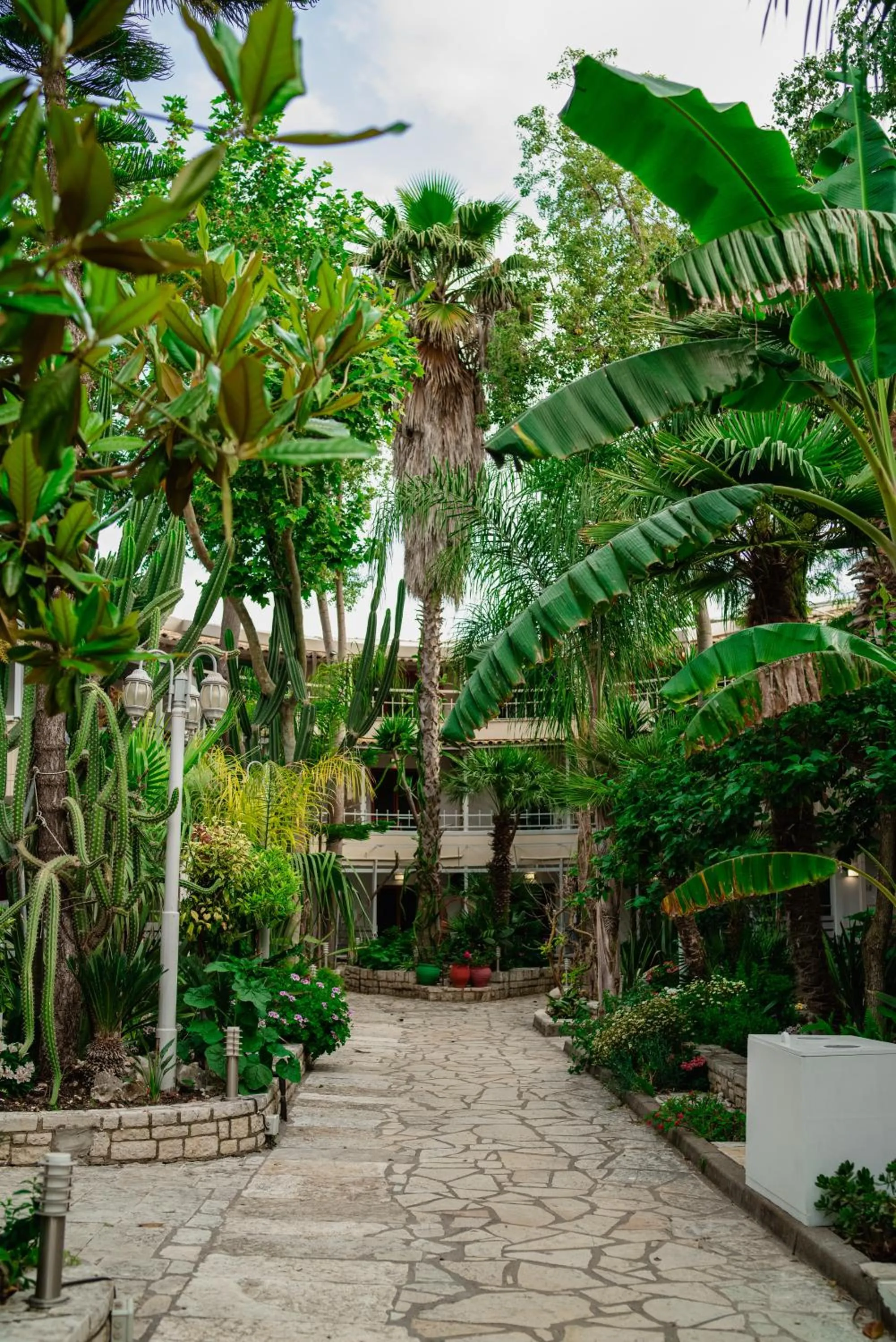 Rouda Bay Beach Hotel