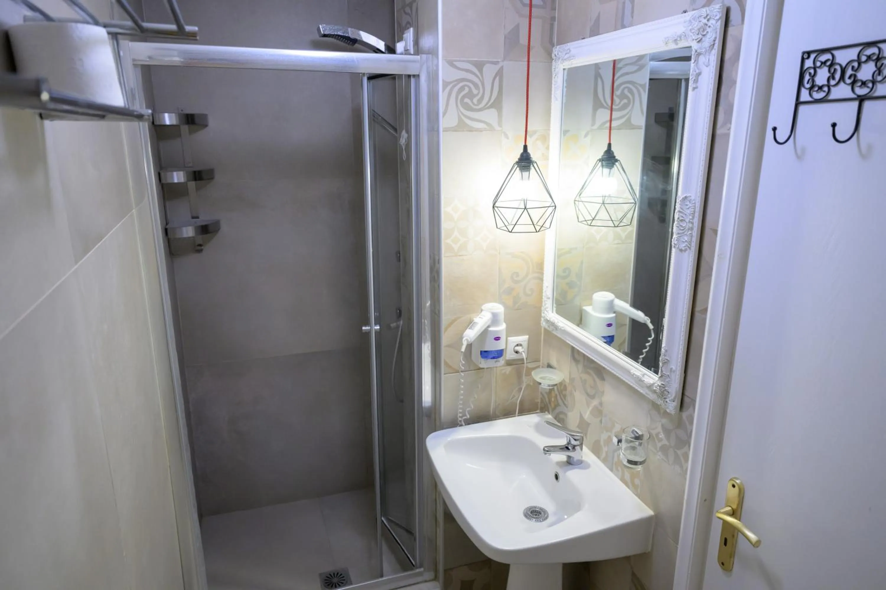 Rouda Bay Beach Hotel