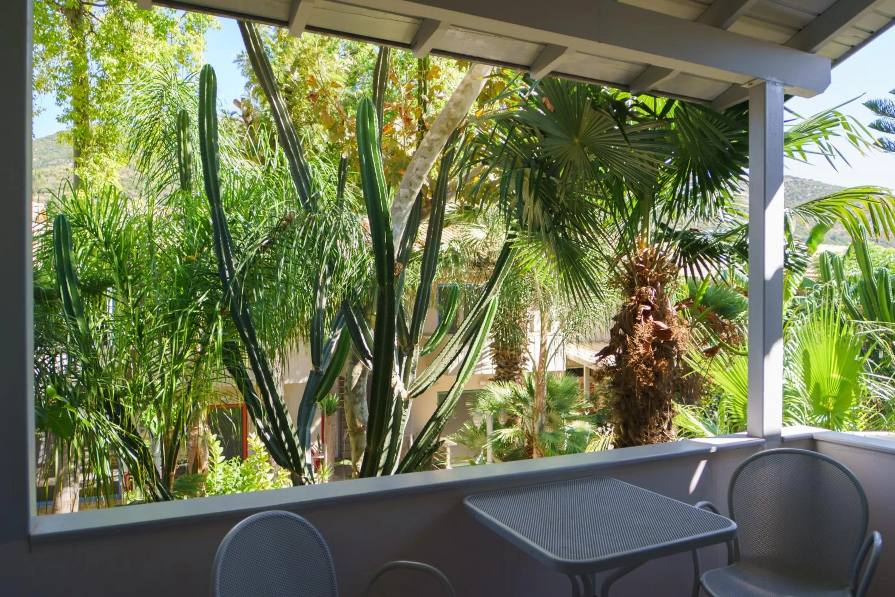 Rouda Bay Beach Hotel