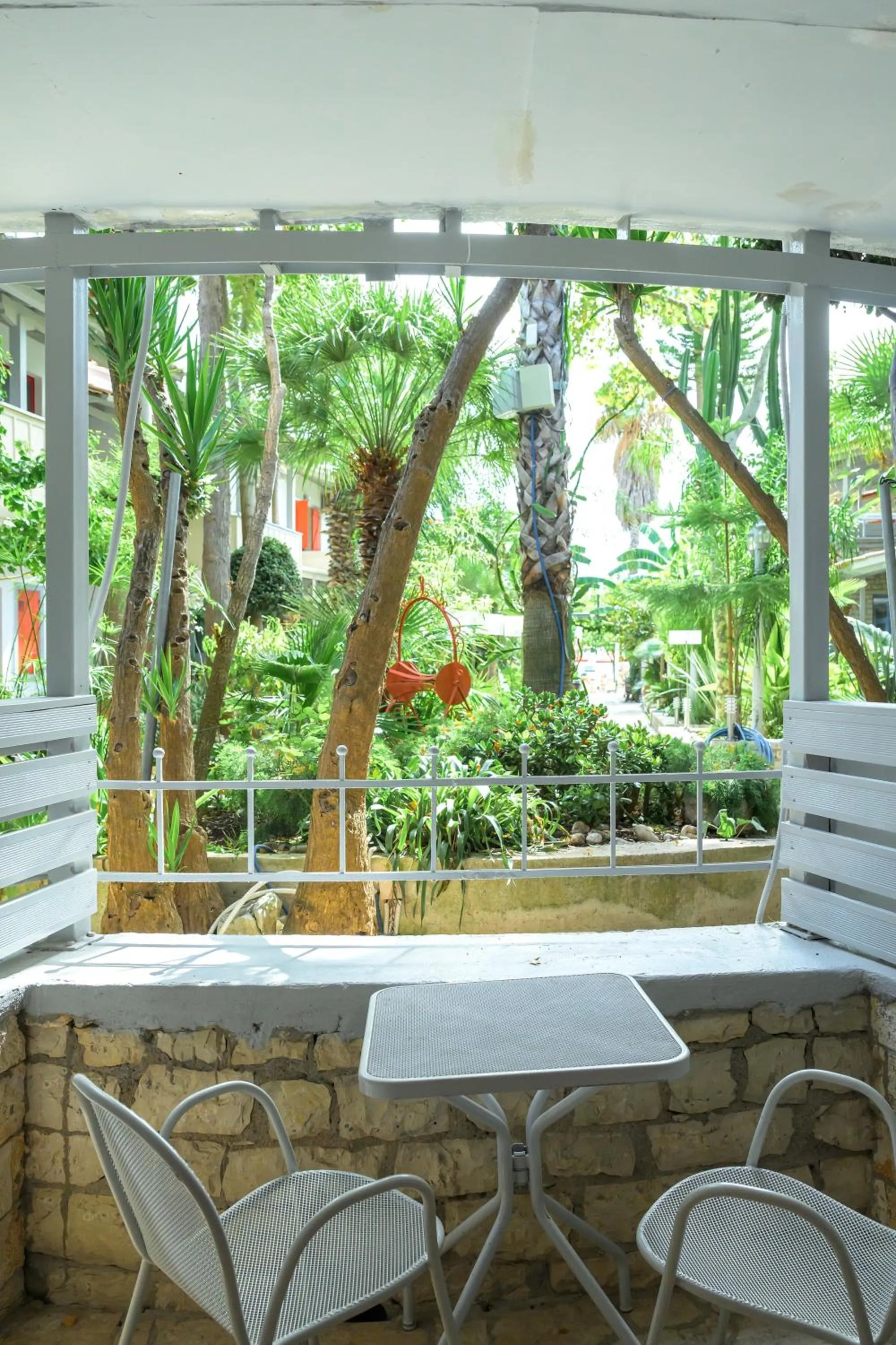 Rouda Bay Beach Hotel